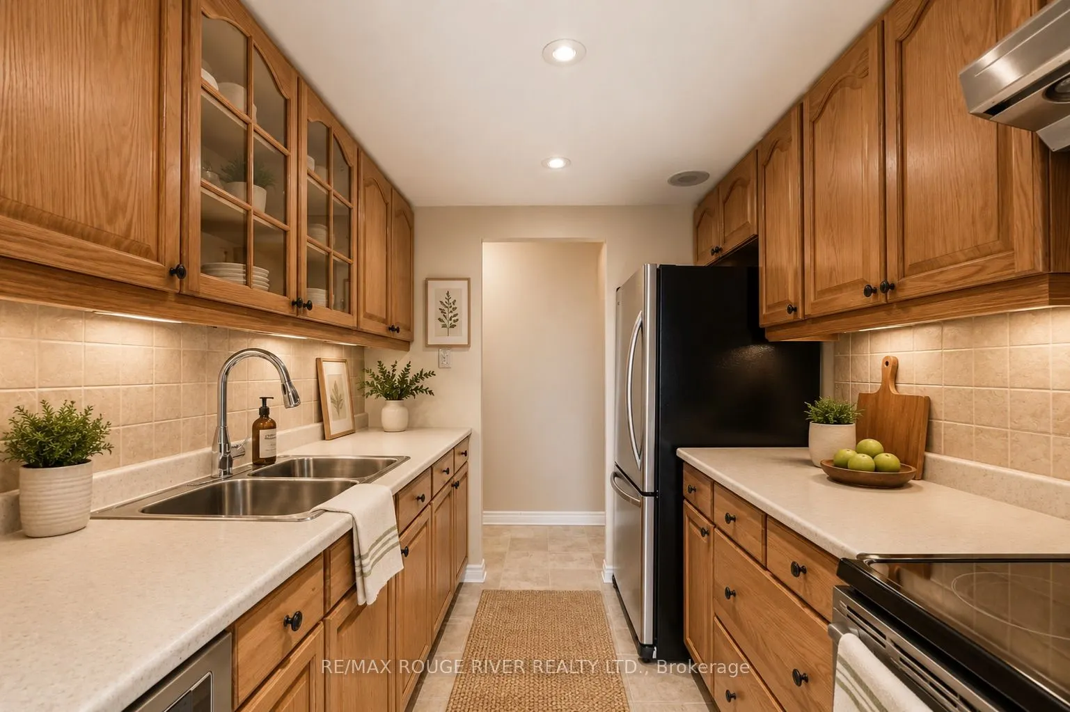 3650 Kaneff Crescent #1008