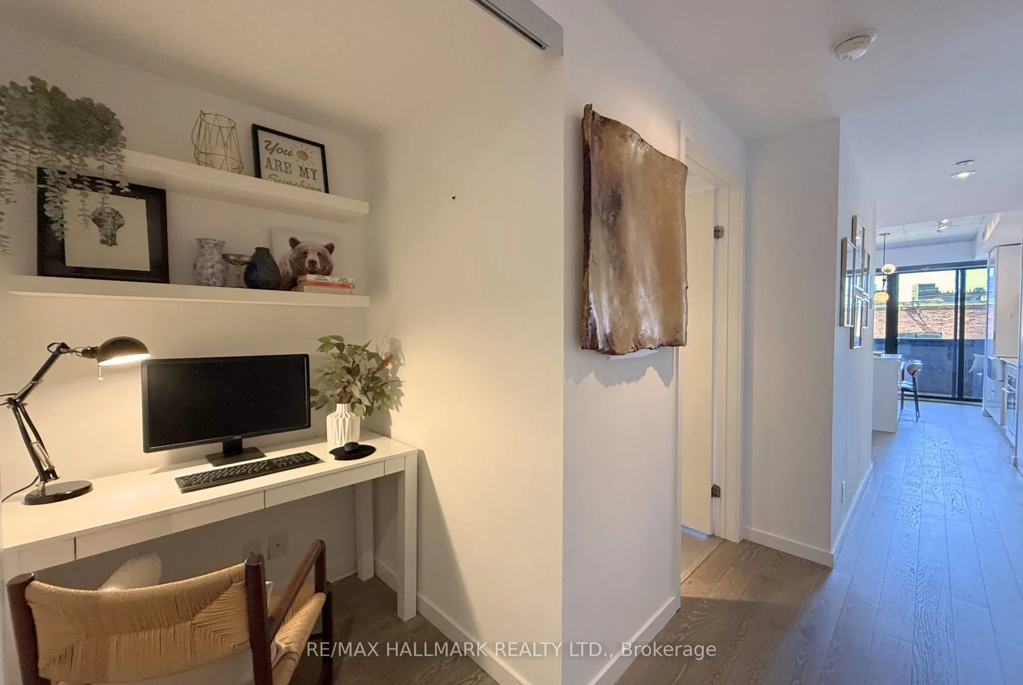 383 Sorauren Avenue #313