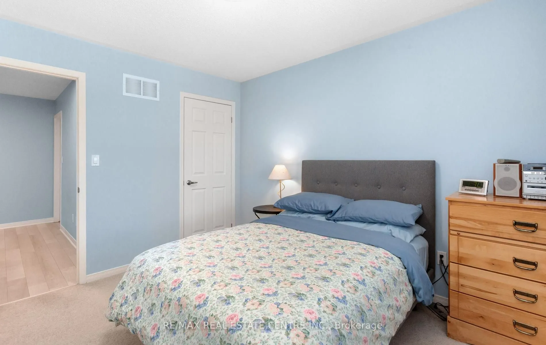 49 Teal Crest Circle