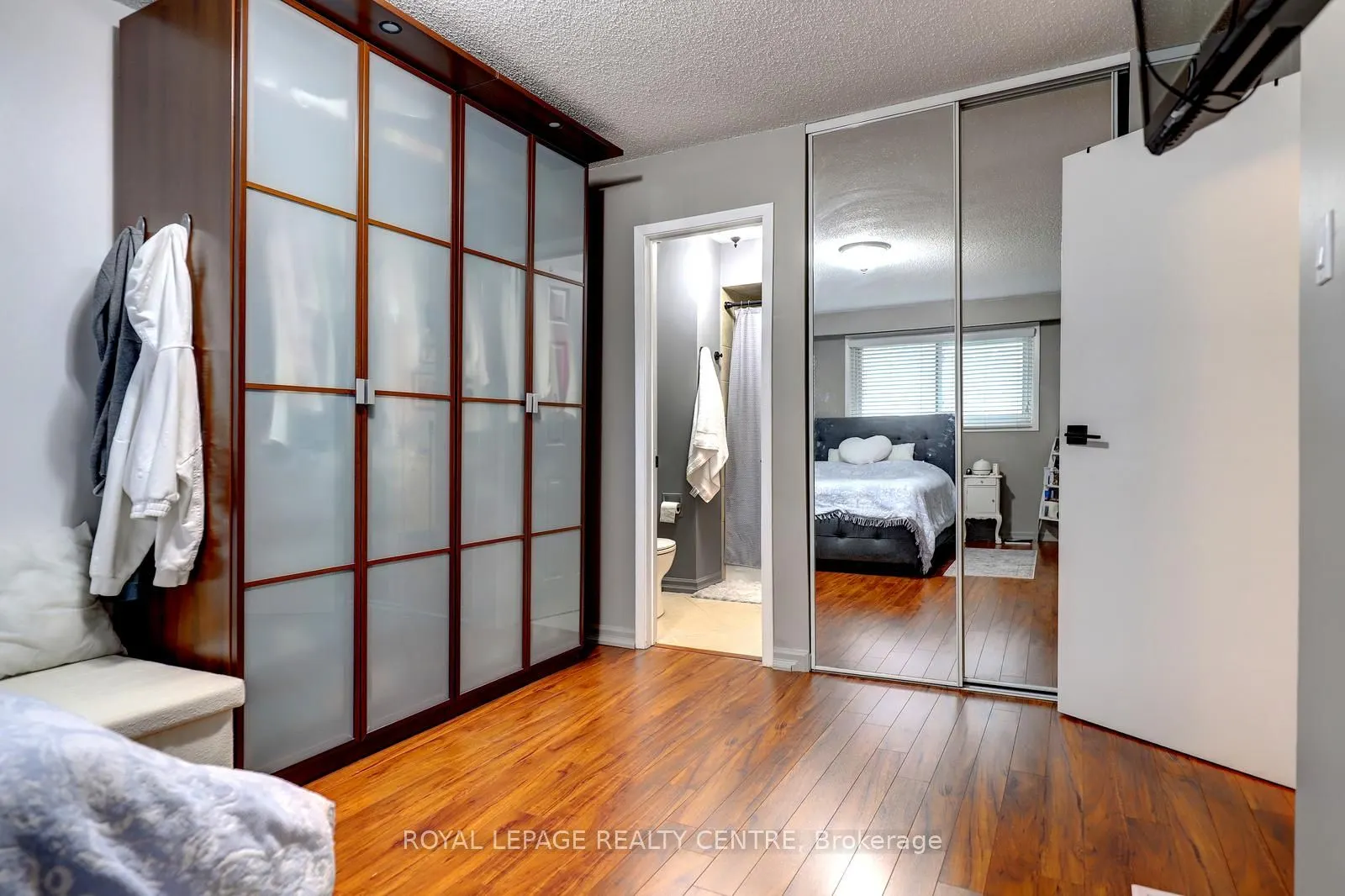 3025 Cedarglen Gate #60