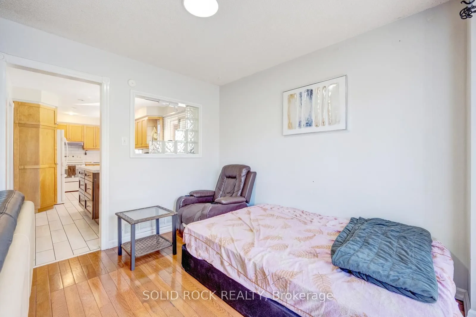 60 Martindale Crescent
