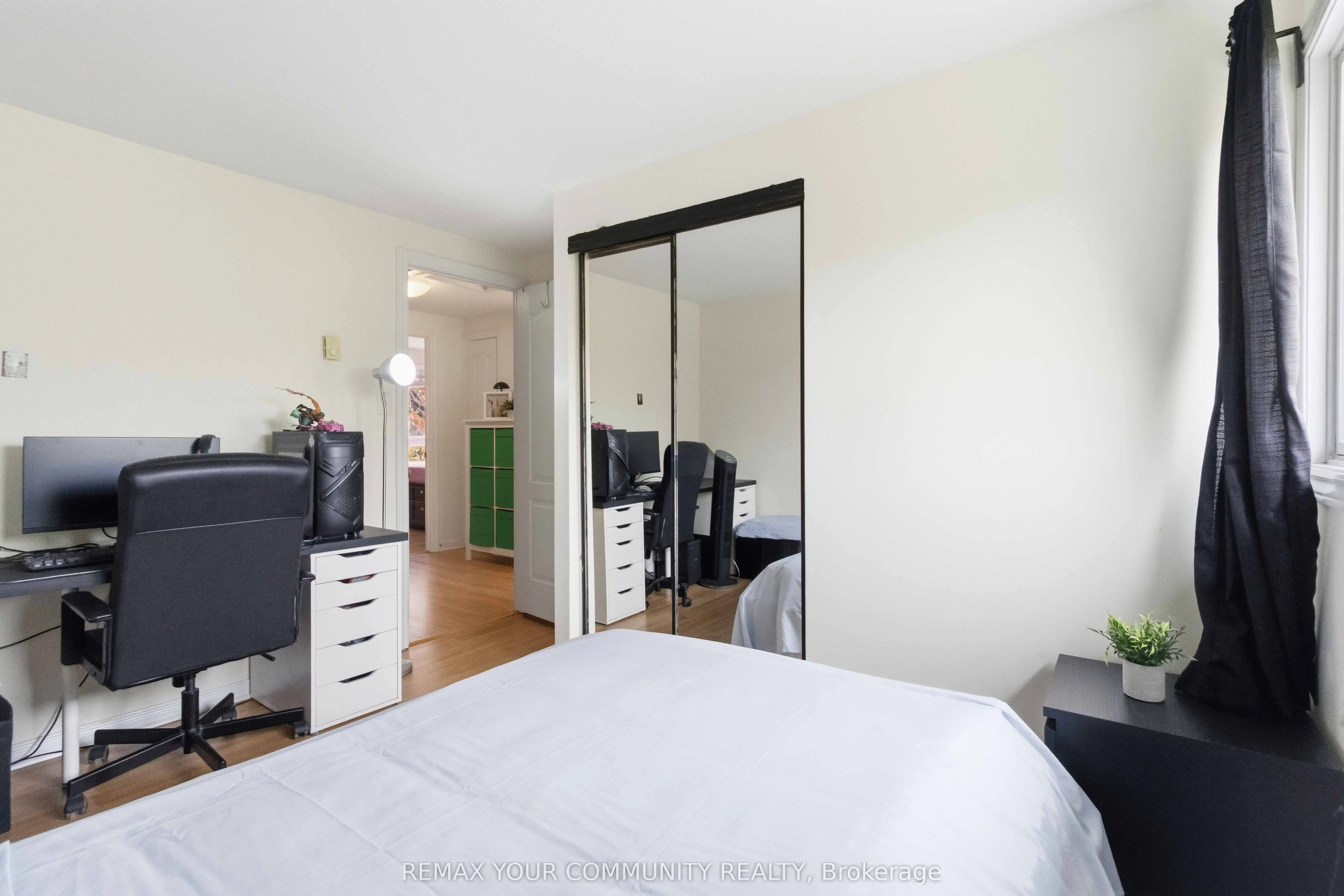 11 Grantbrook Court