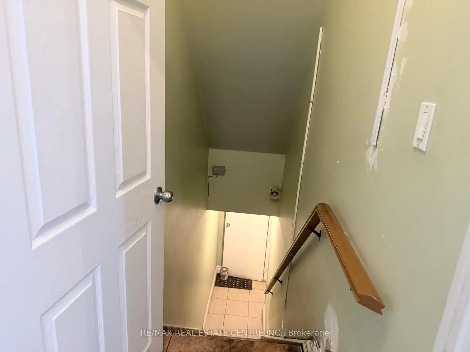 399 Keele Street W