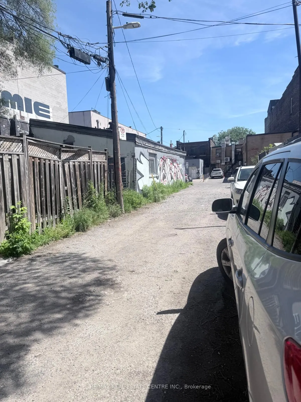 399 Keele Street W