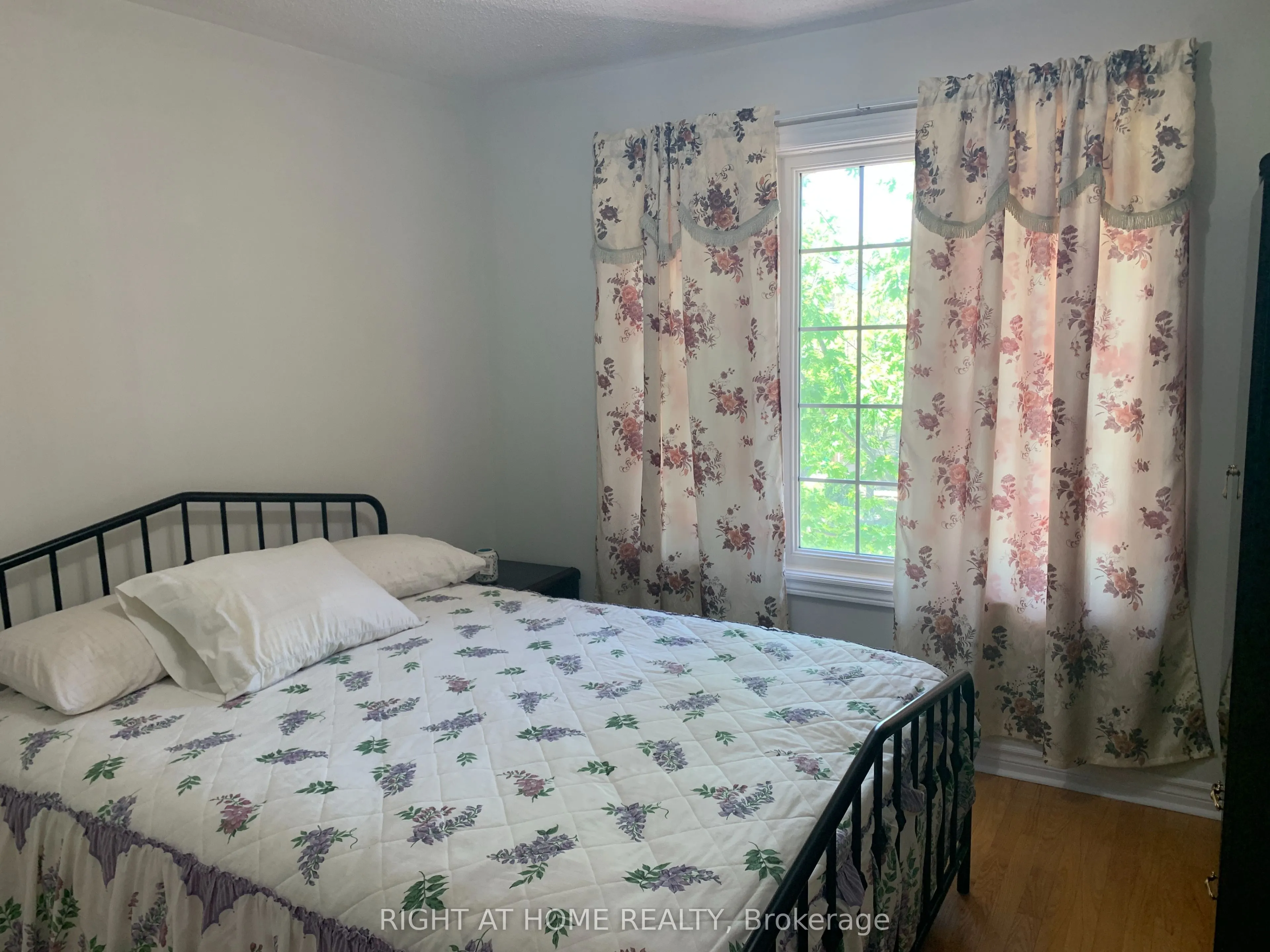 61 Sir Jacobs Crescent