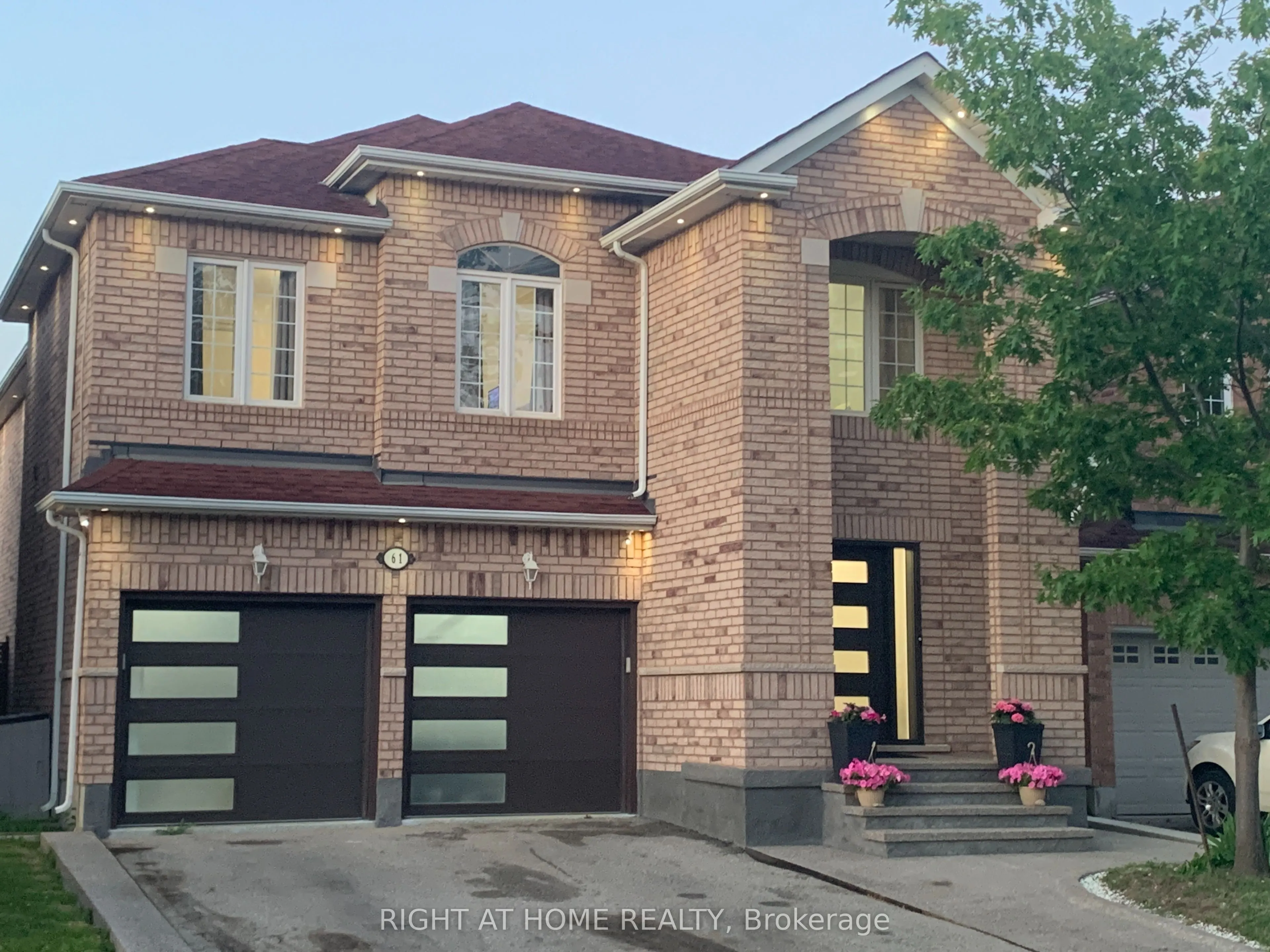 61 Sir Jacobs Crescent