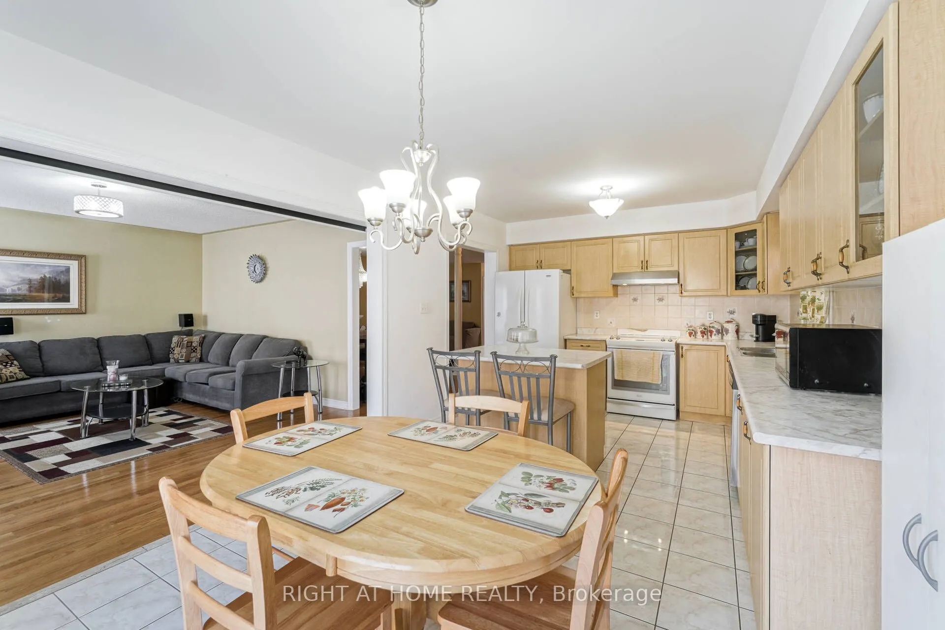 61 Sir Jacobs Crescent