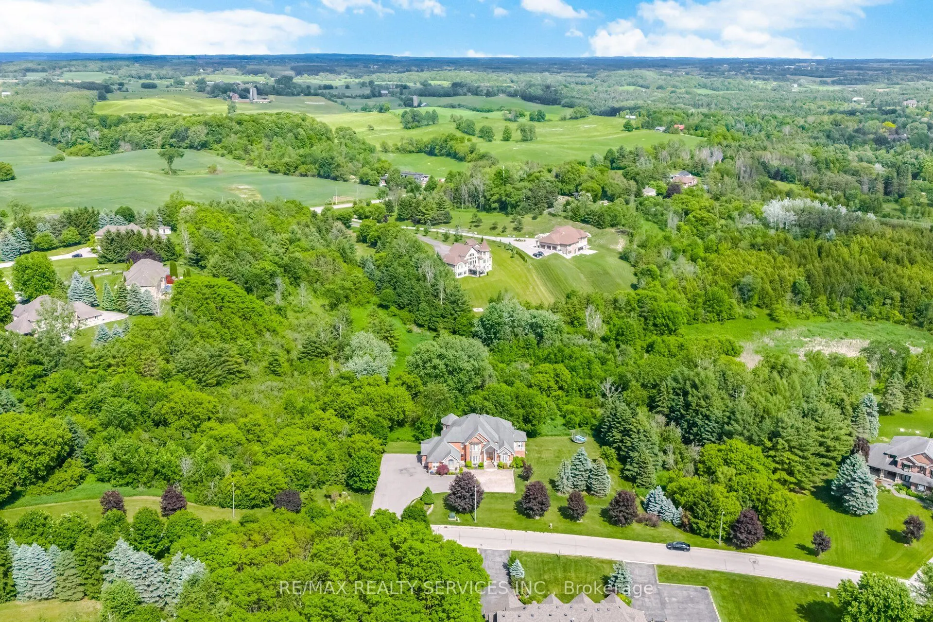 3 Valley Hill Drive