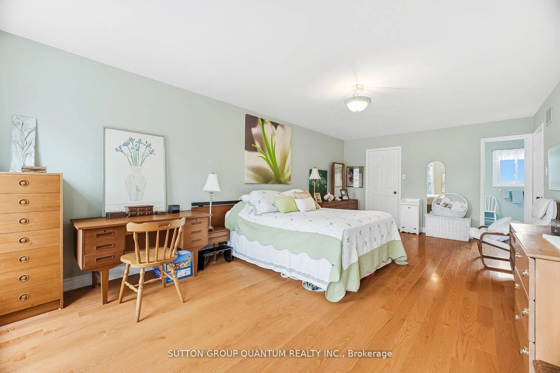 1511 Ifield Road