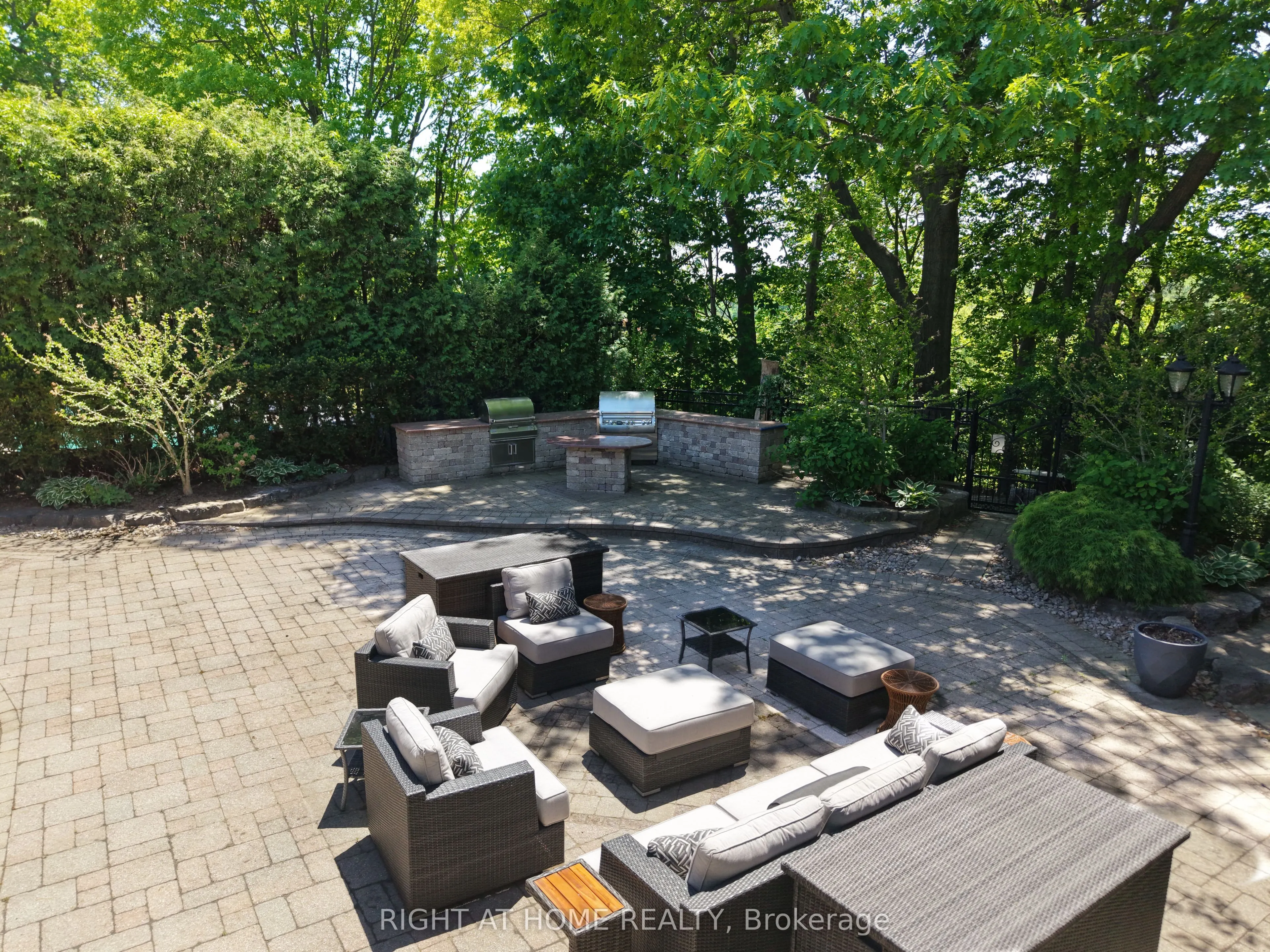2428 Old Carriage Road