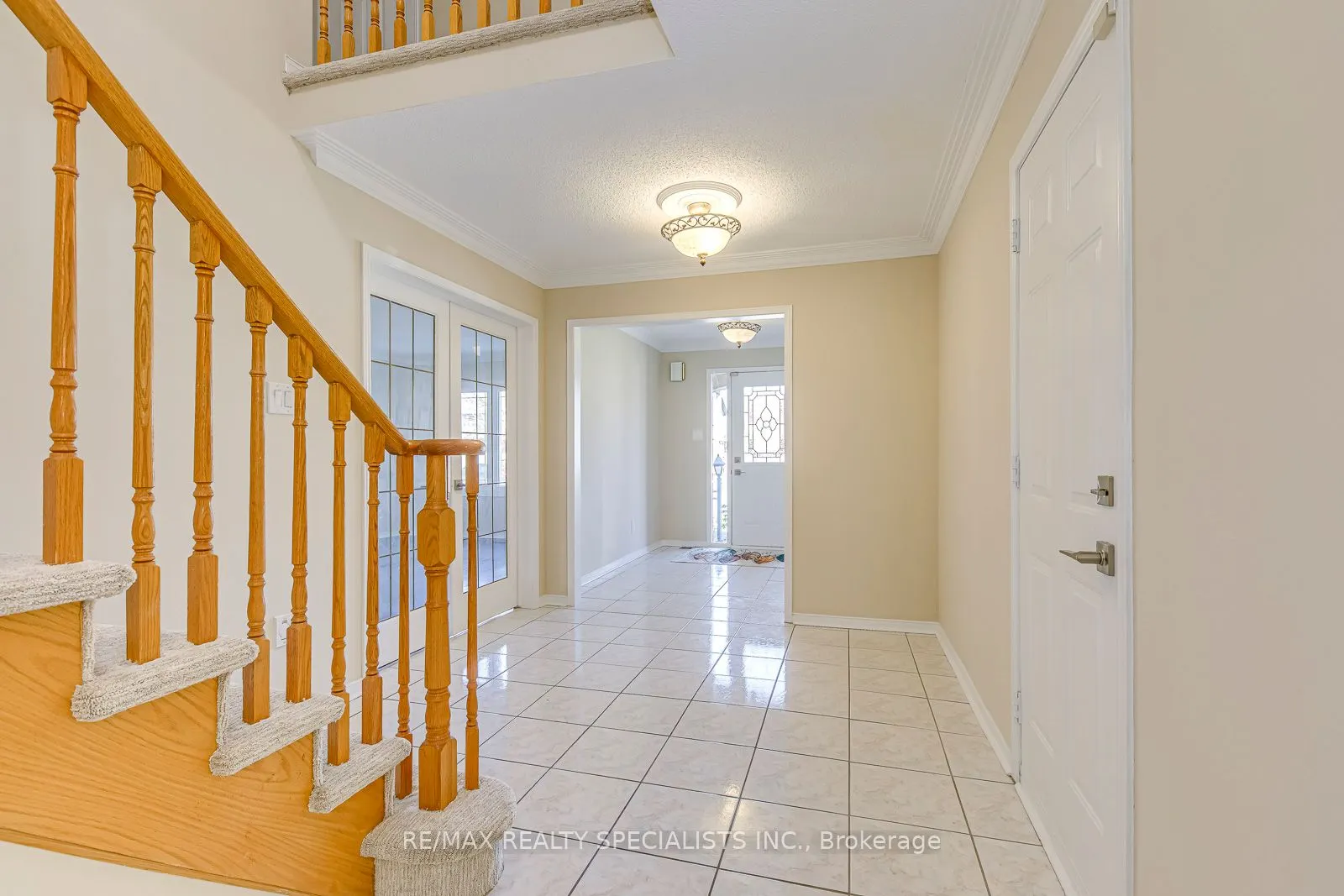 102 Sunforest Drive
