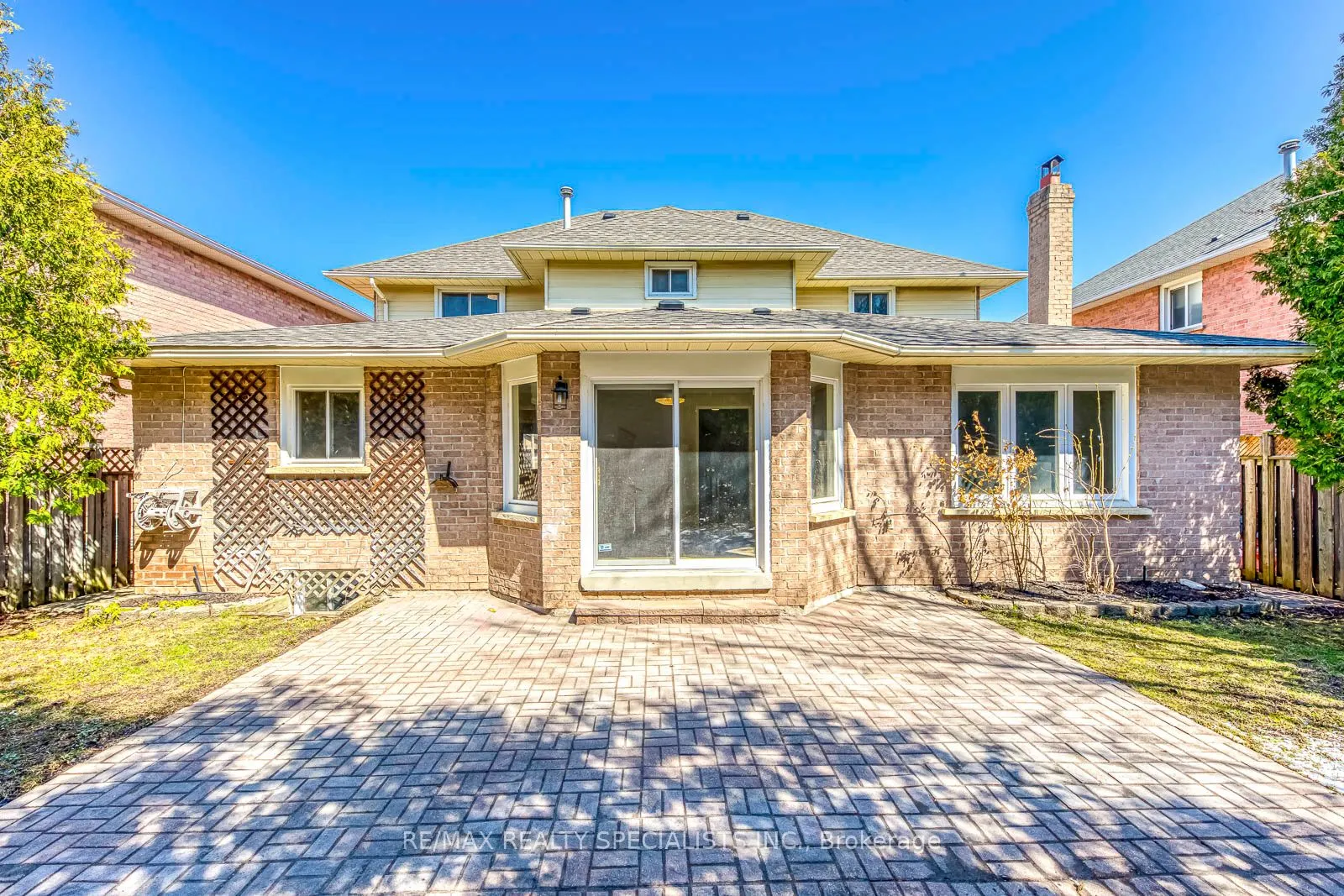 102 Sunforest Drive