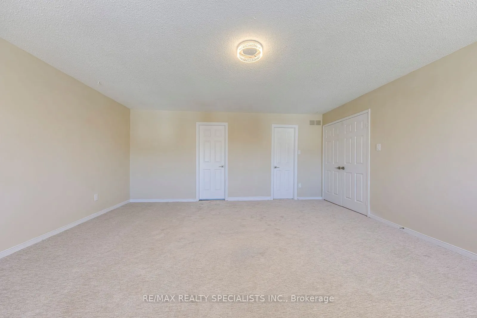 102 Sunforest Drive