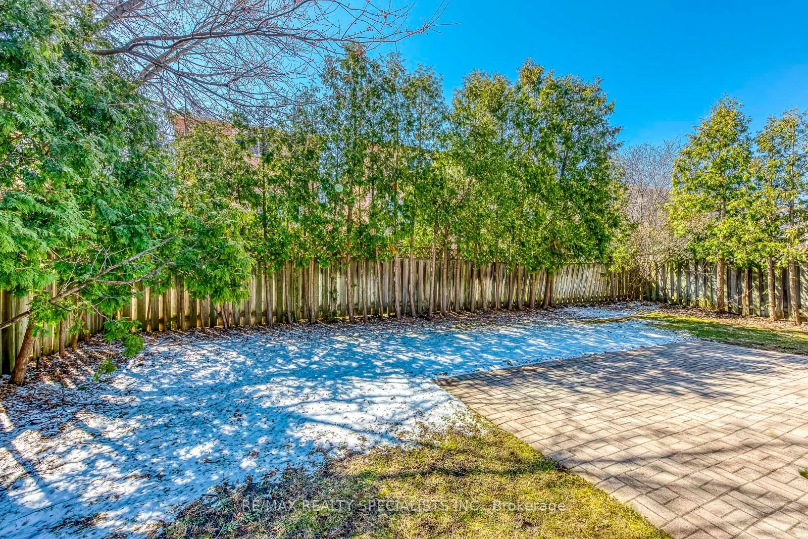 102 Sunforest Drive