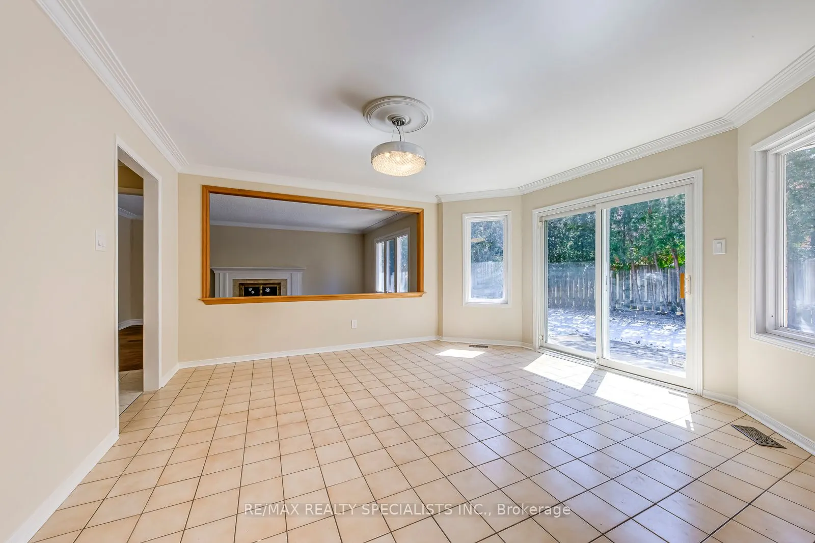 102 Sunforest Drive