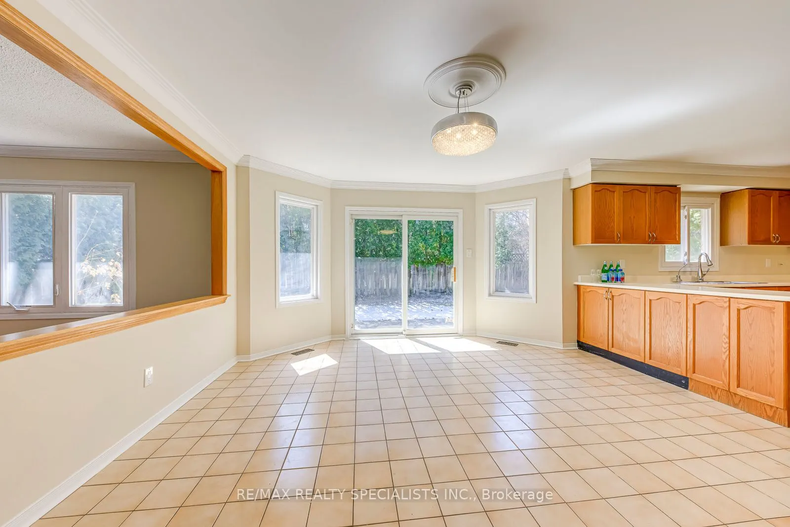 102 Sunforest Drive