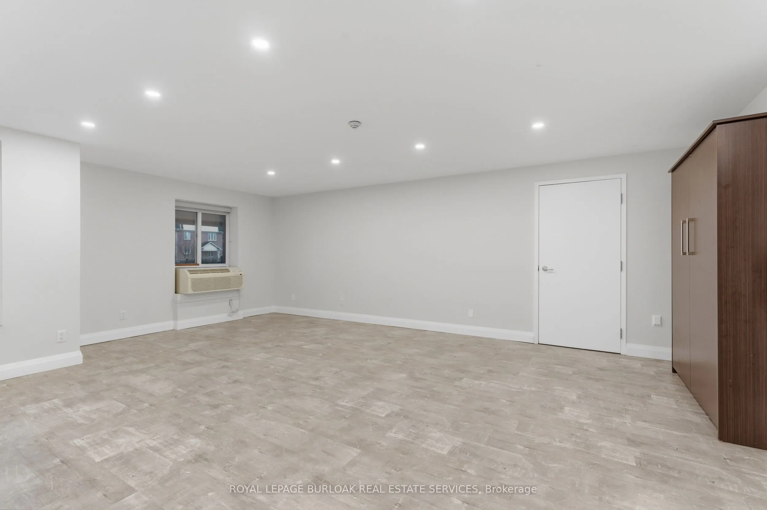 6720 Glen Erin Drive #312
