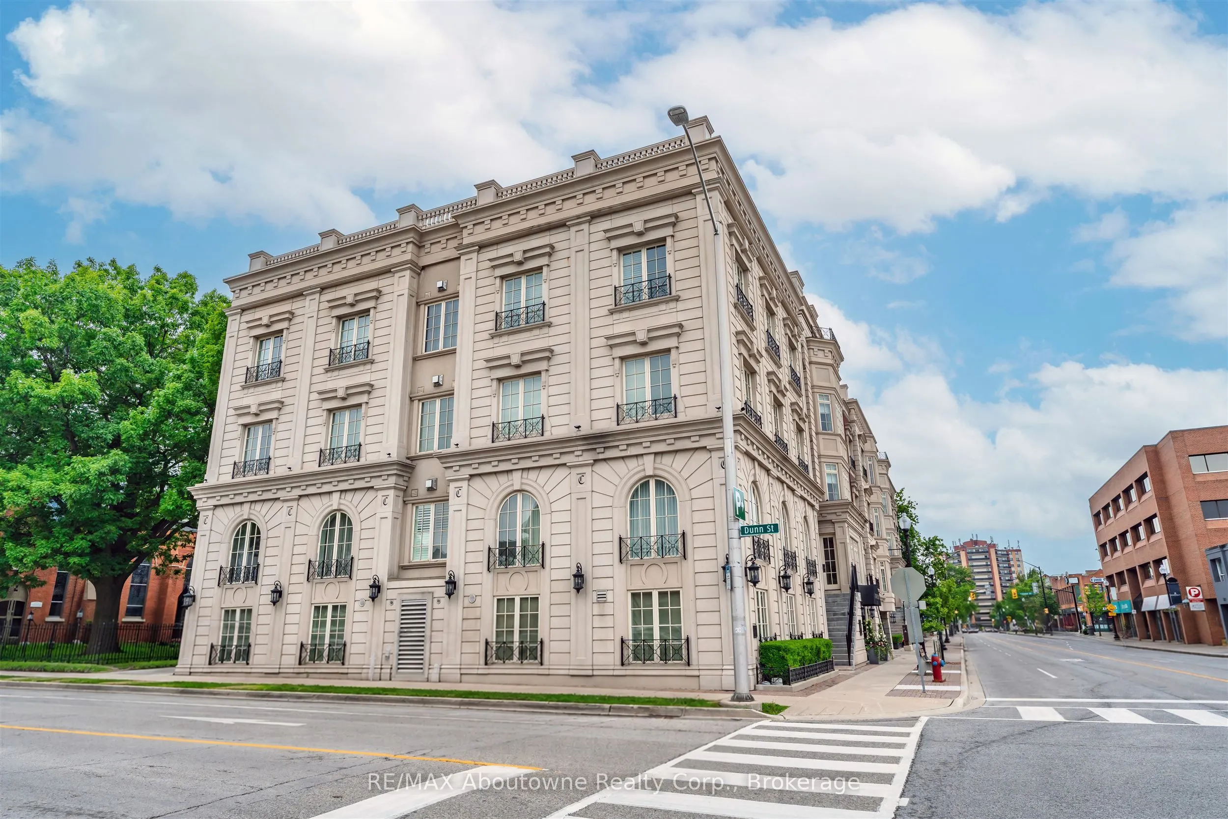 253 Church Street #402
