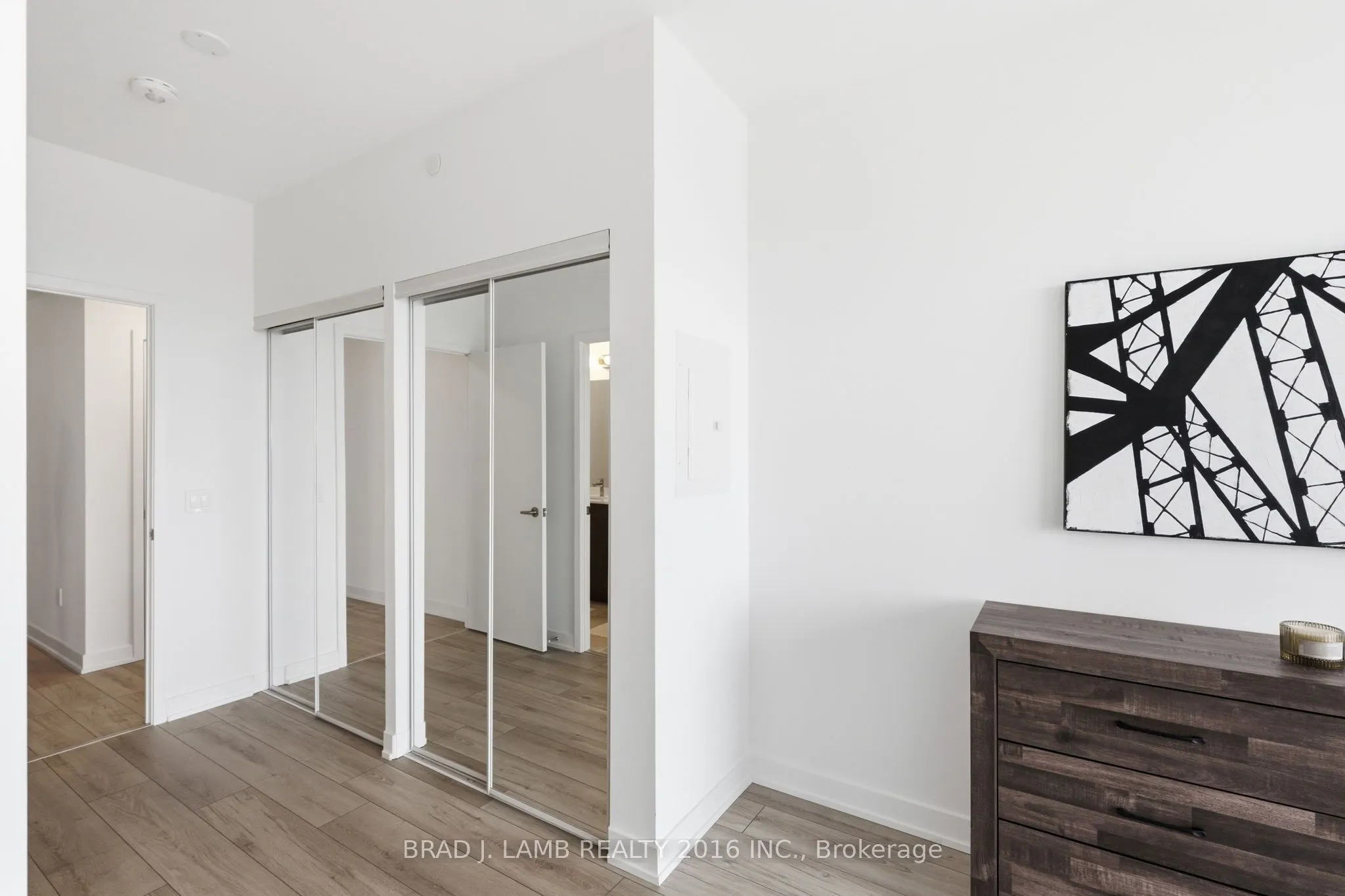 1035 Southdown Road #1204