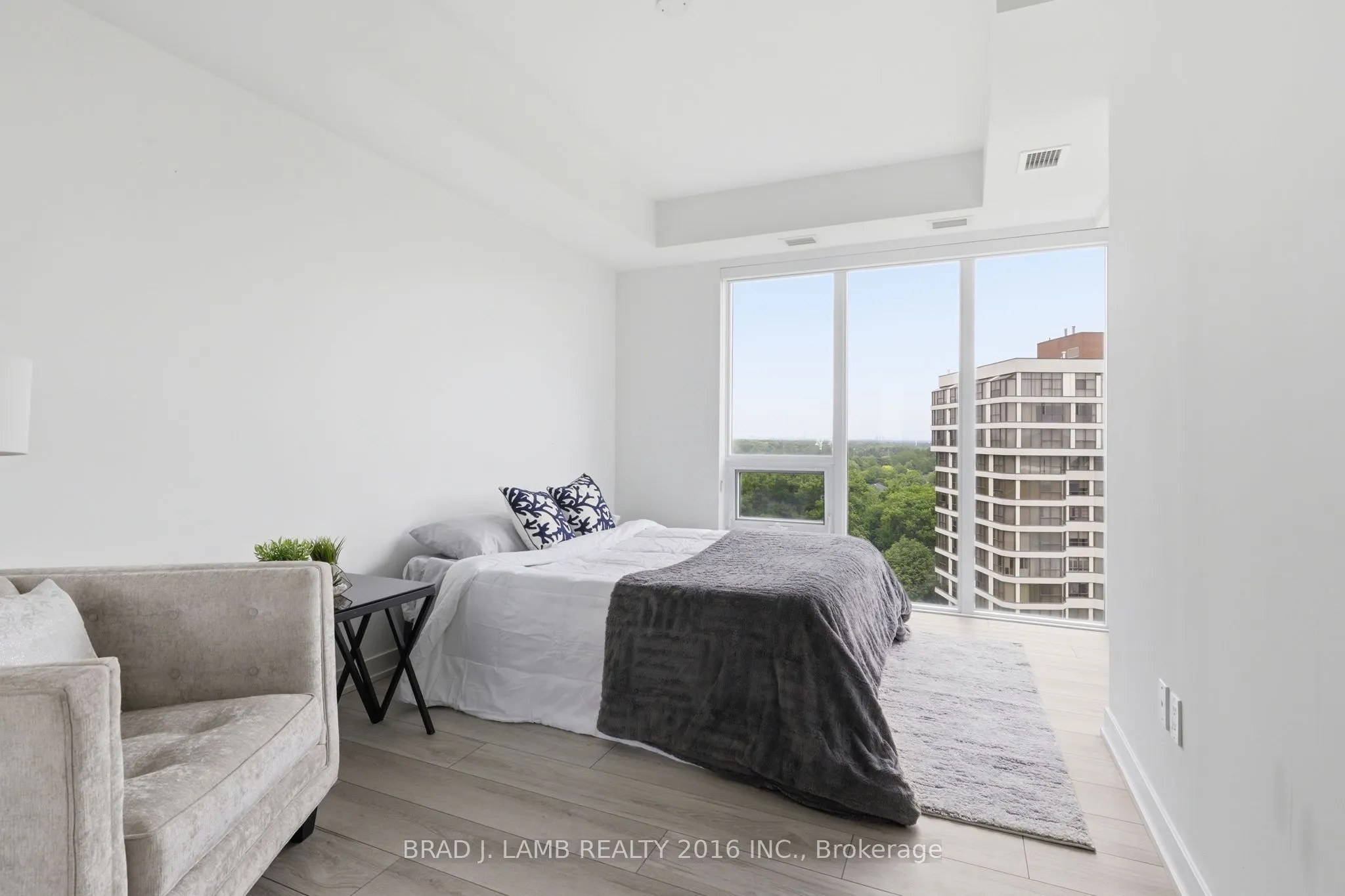 1035 Southdown Road #1204