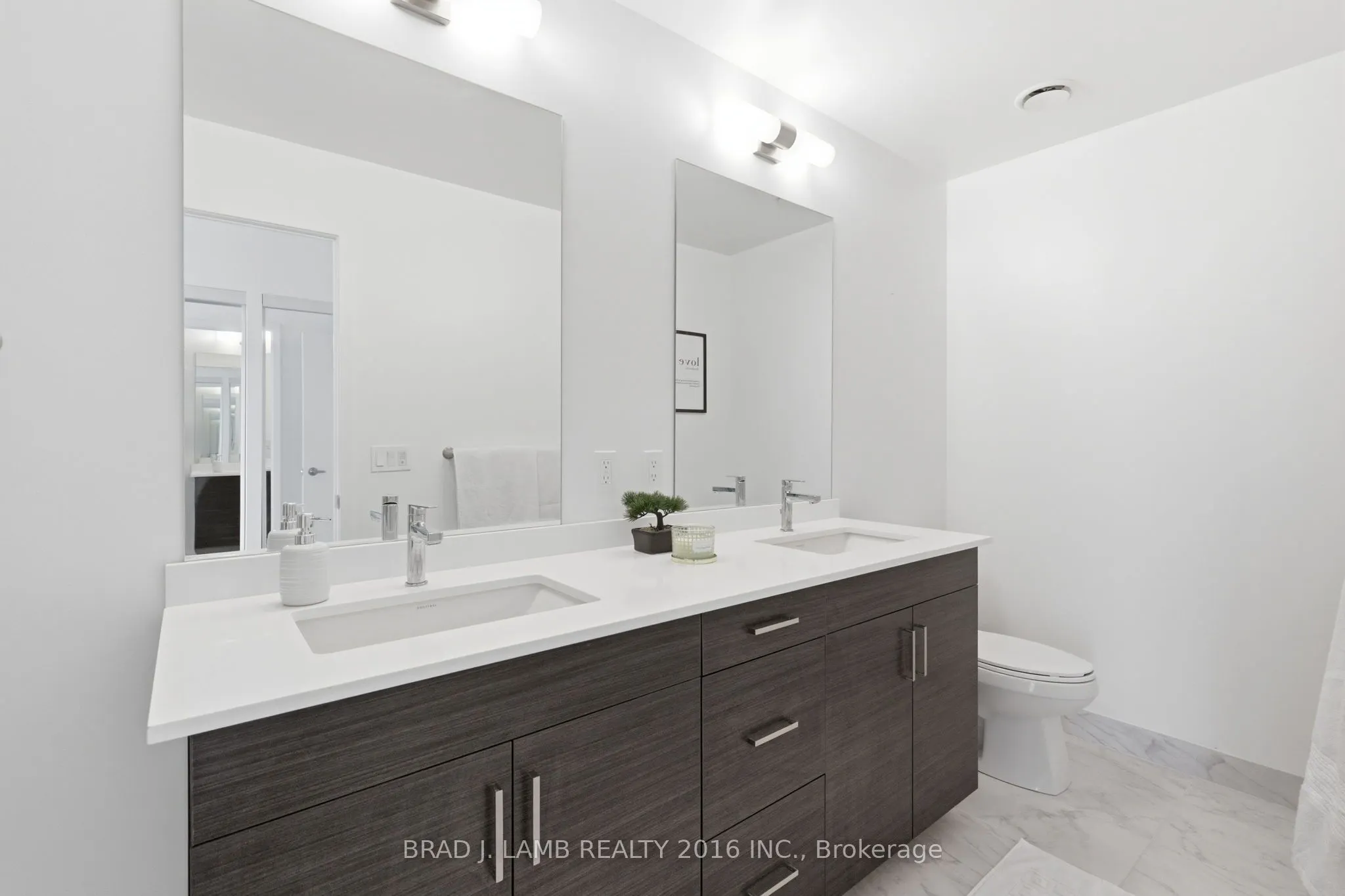 1035 Southdown Road #1204