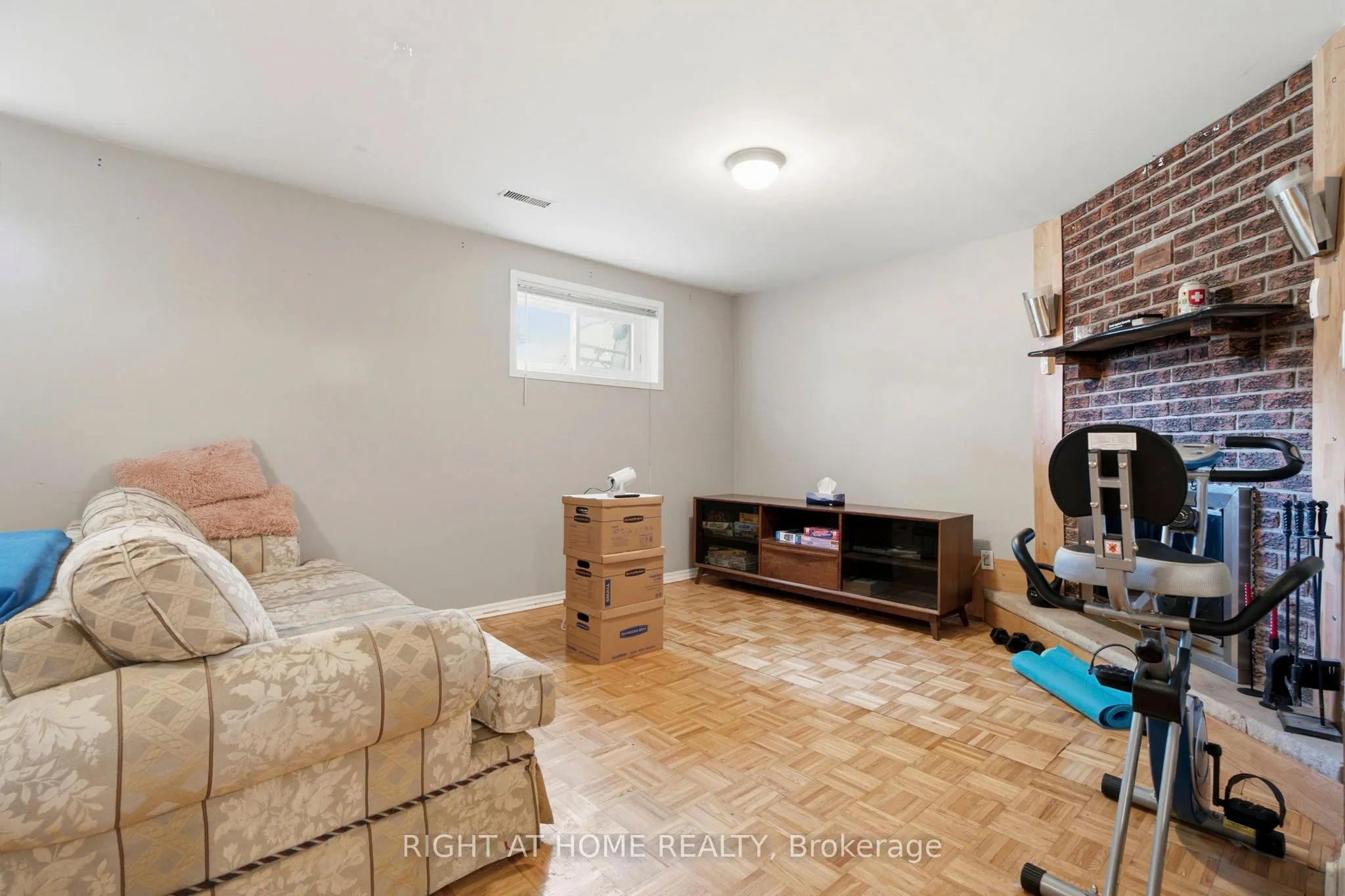 33 Benson Avenue