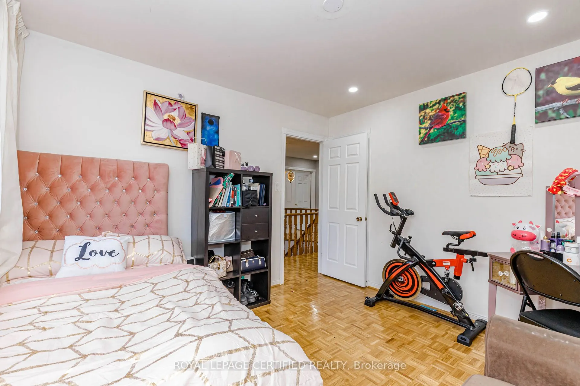 28 Walker Road E