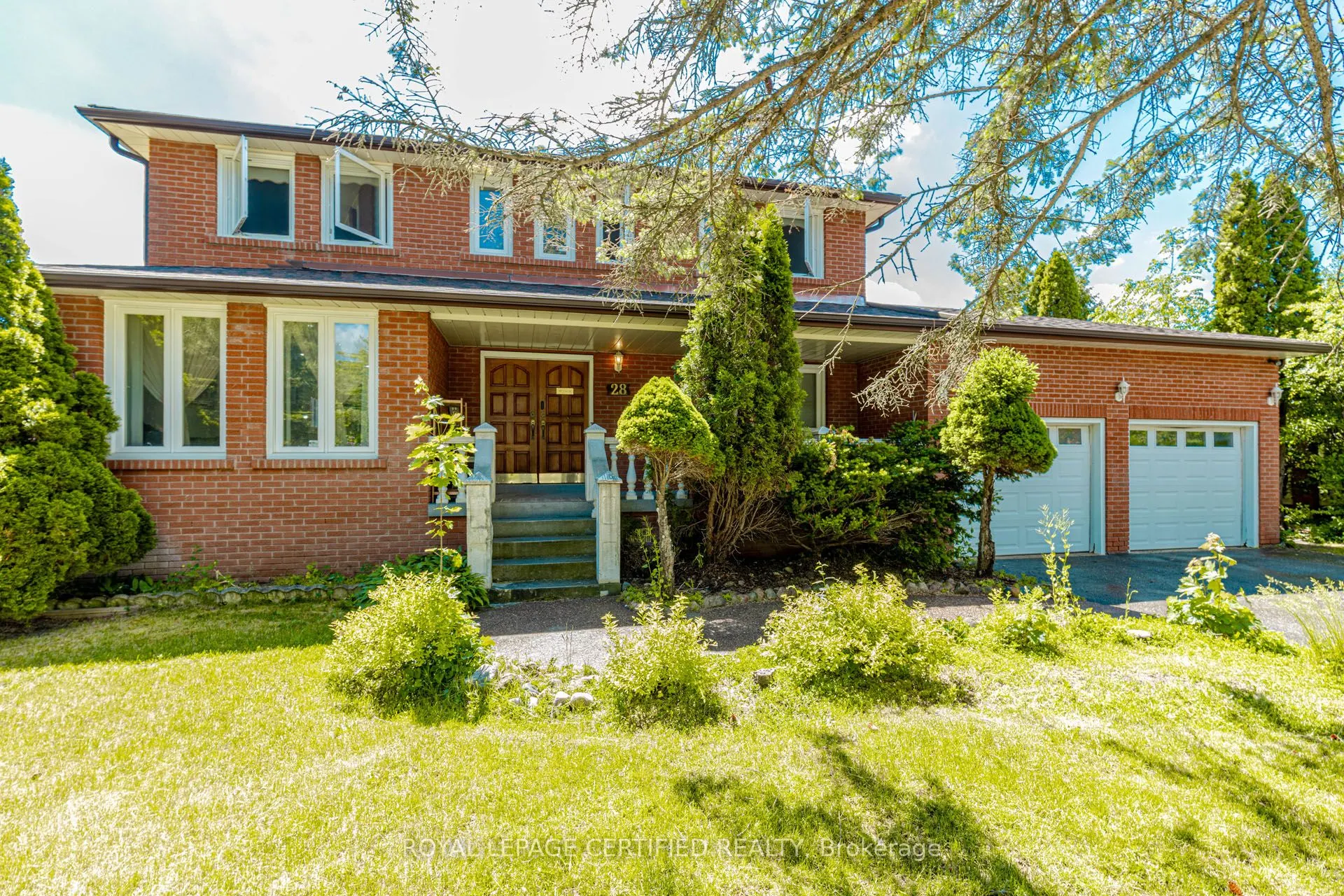 28 Walker Road E