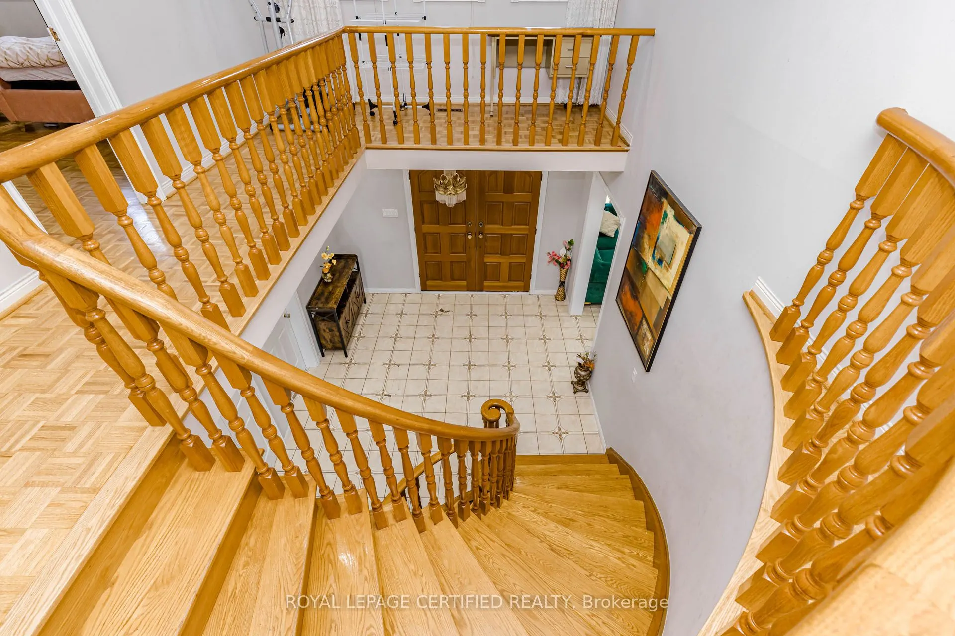 28 Walker Road E