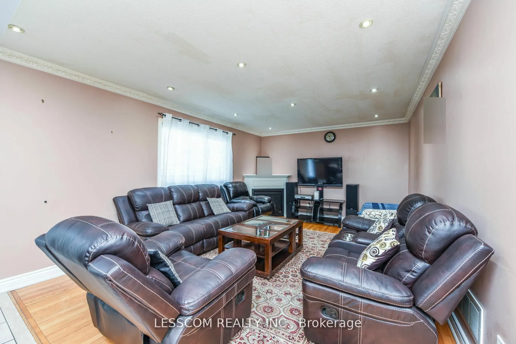 30 Fairhill Avenue