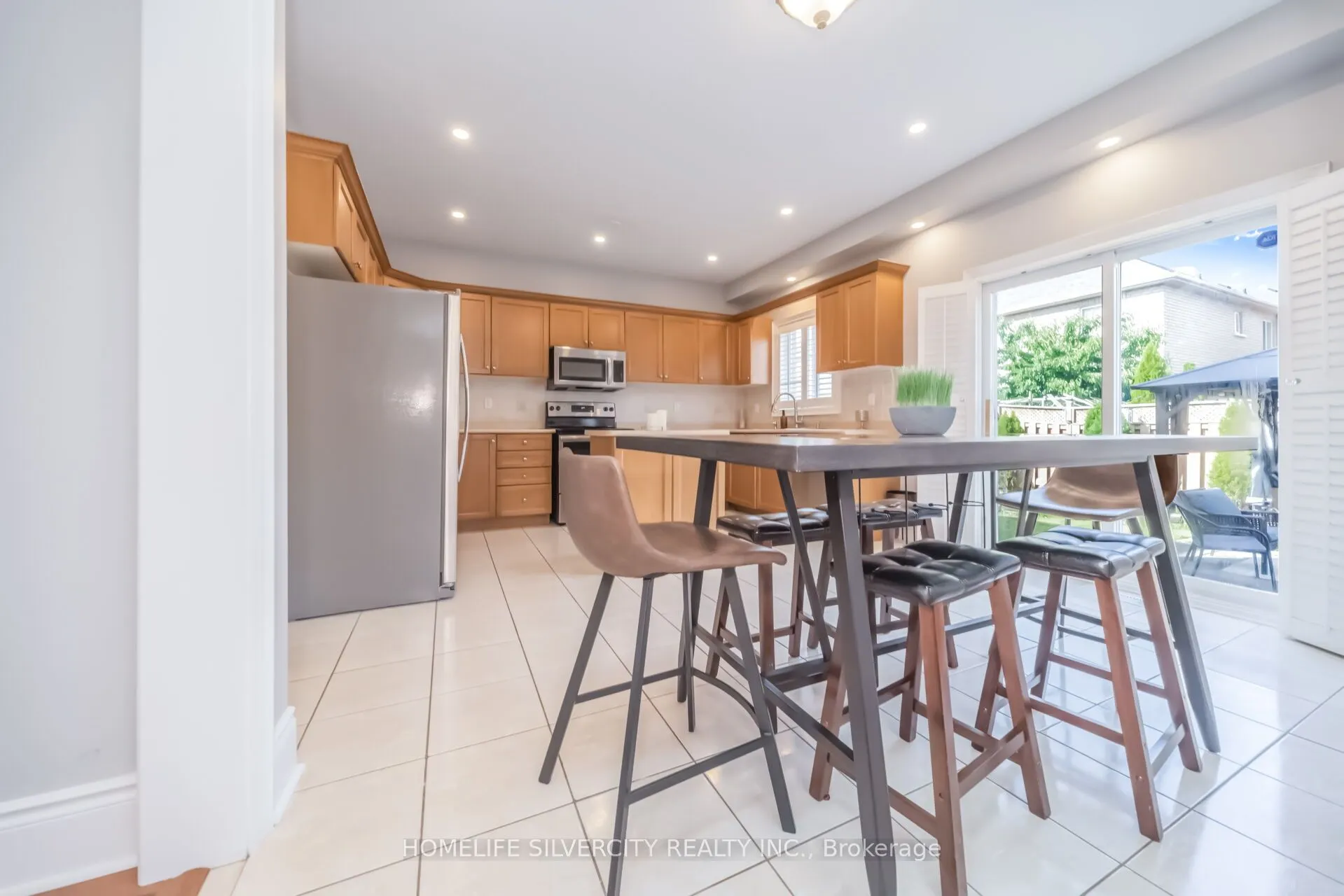 15 Newark Way