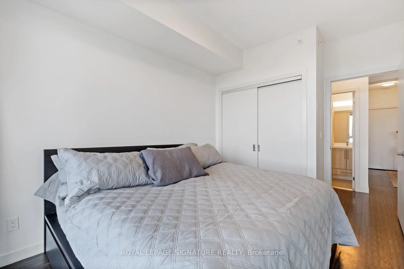 2093 Fairview Street #1606