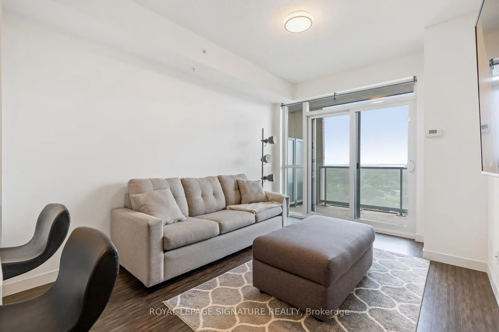 2093 Fairview Street #1606