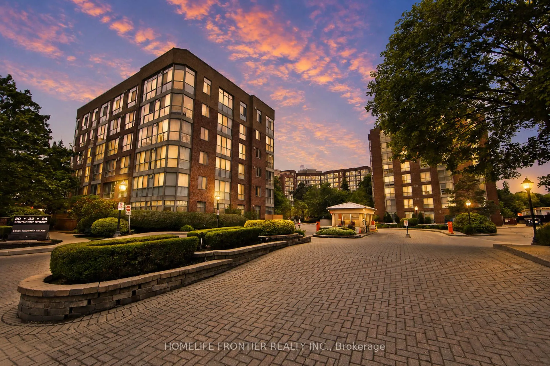 22 Southport Street #440