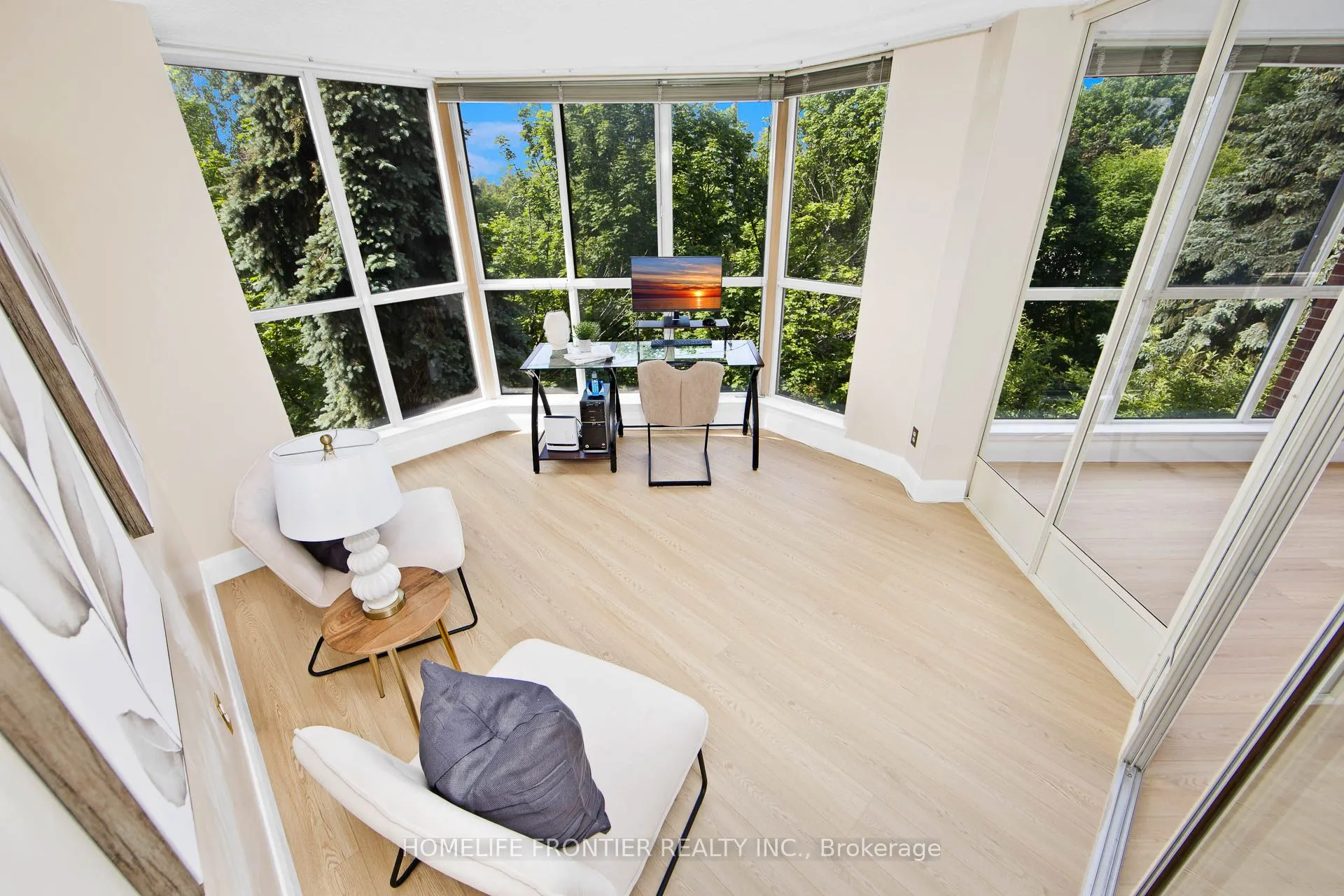 22 Southport Street #440