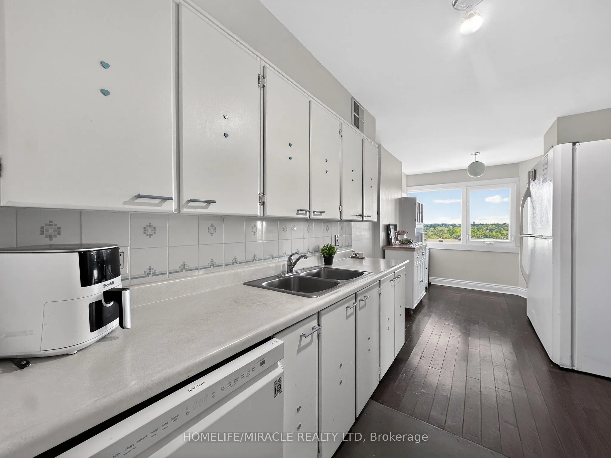 1580 Mississauga valley Boulevard #412