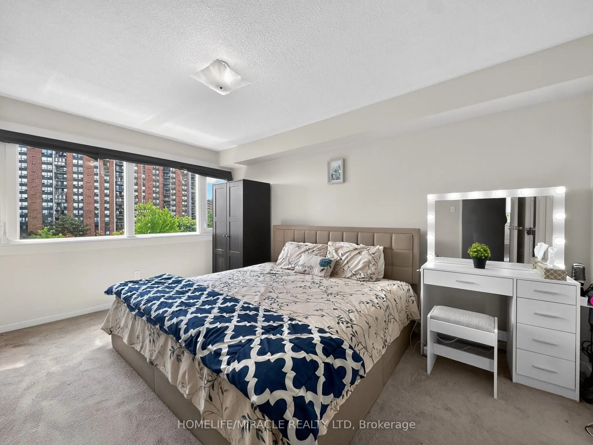 1580 Mississauga valley Boulevard #412