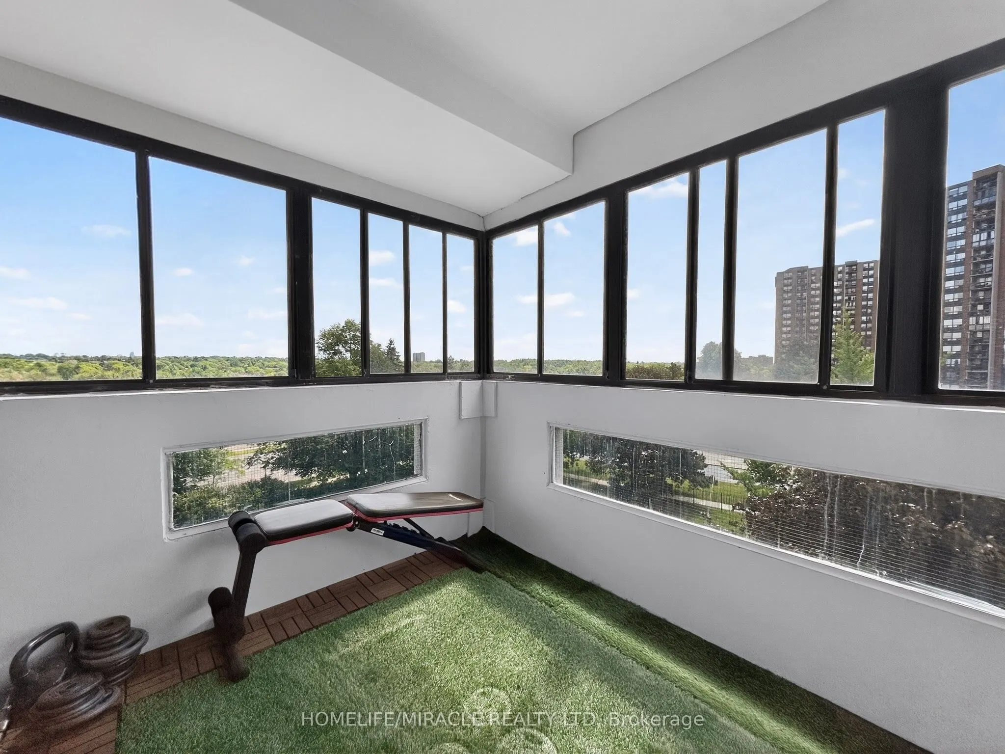1580 Mississauga valley Boulevard #412