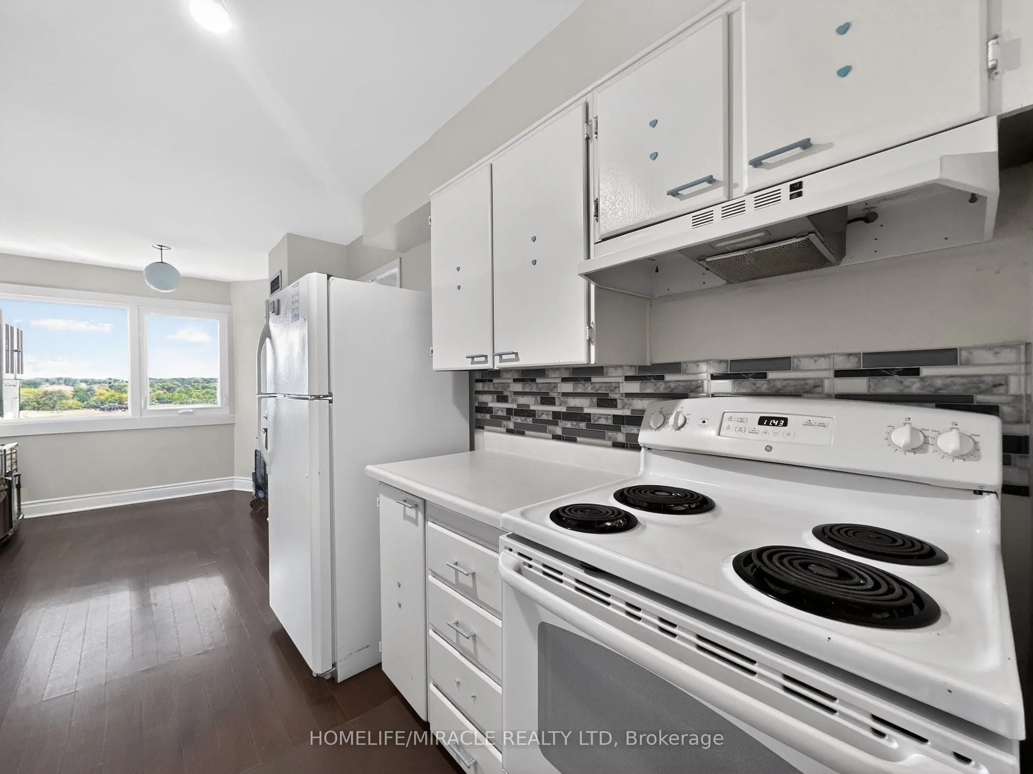 1580 Mississauga valley Boulevard #412