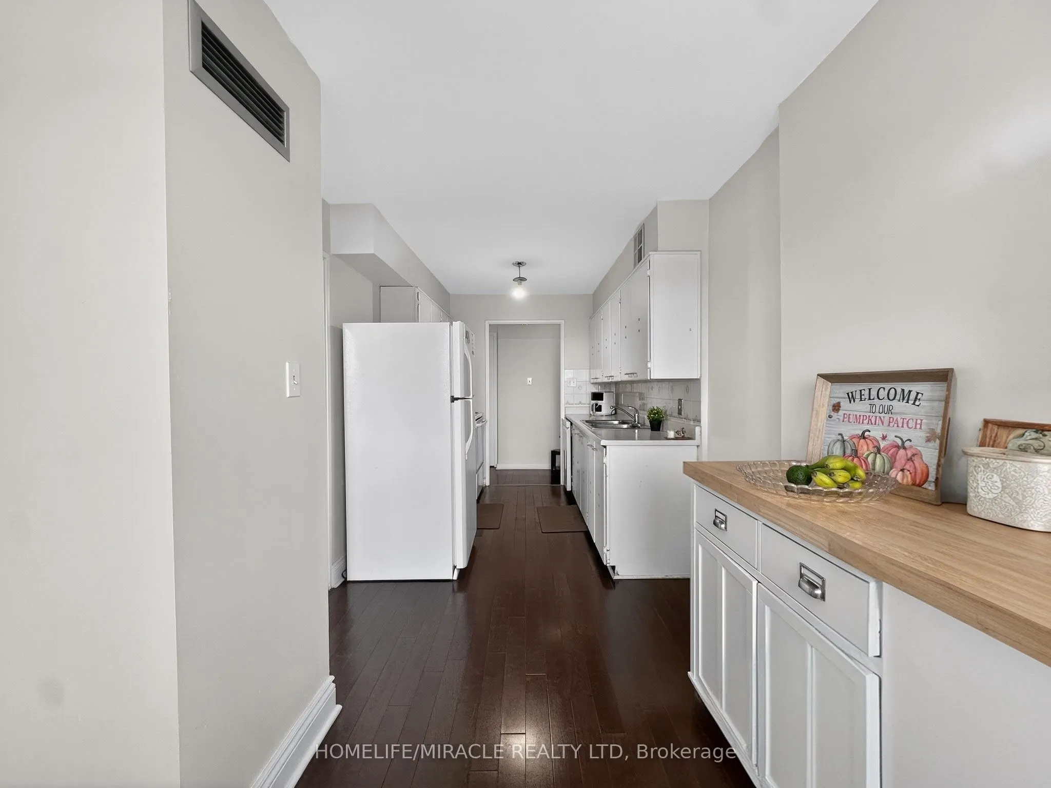 1580 Mississauga valley Boulevard #412