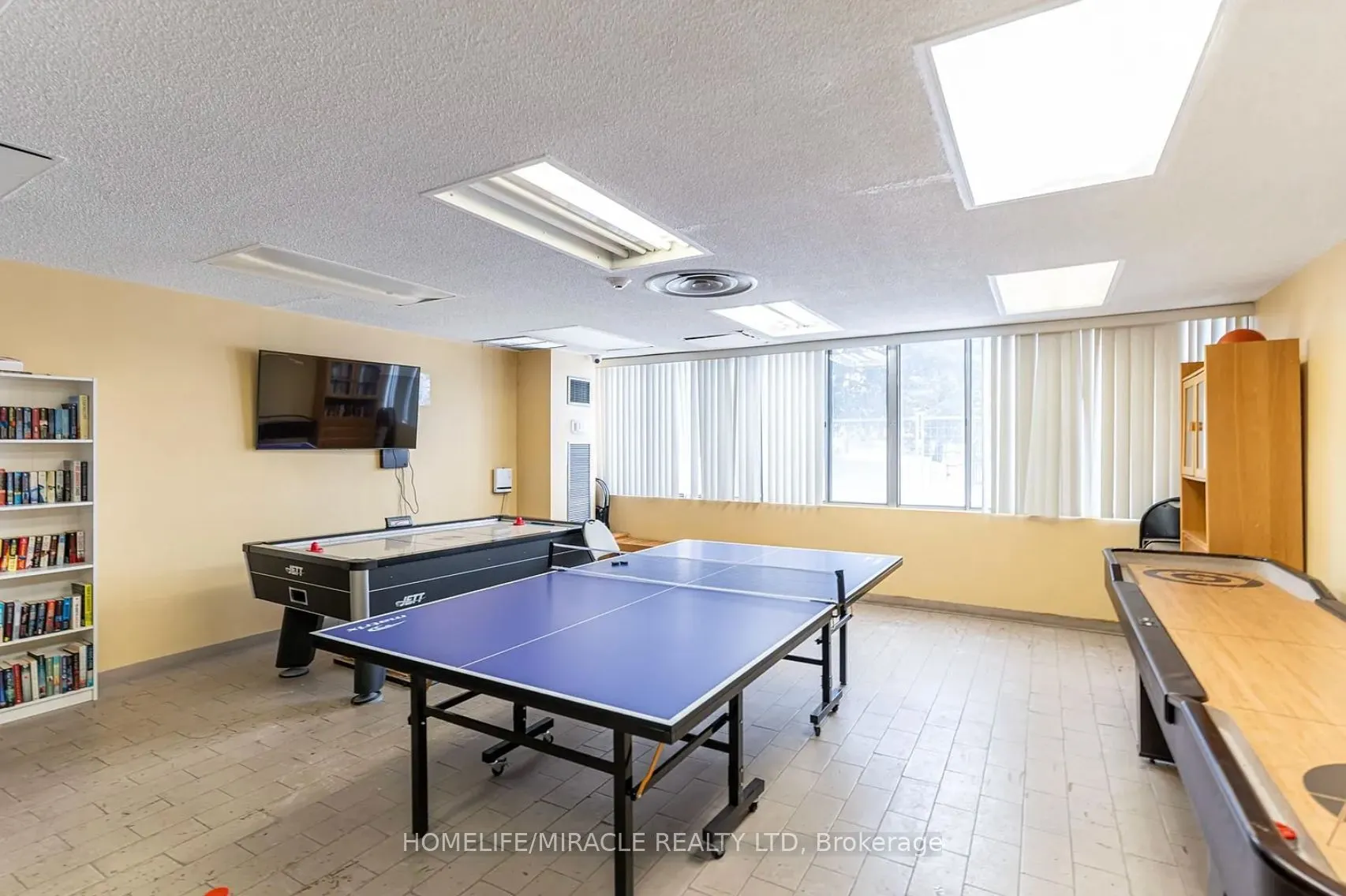 1580 Mississauga valley Boulevard #412