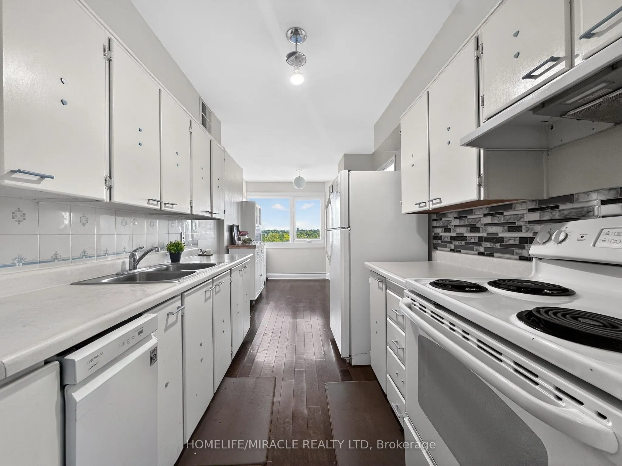 1580 Mississauga valley Boulevard #412