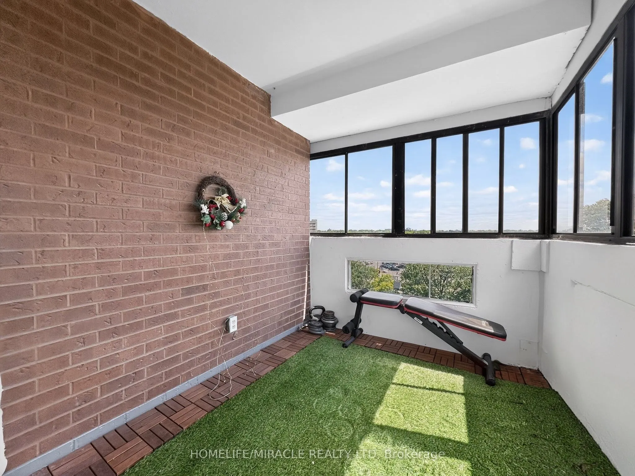 1580 Mississauga valley Boulevard #412