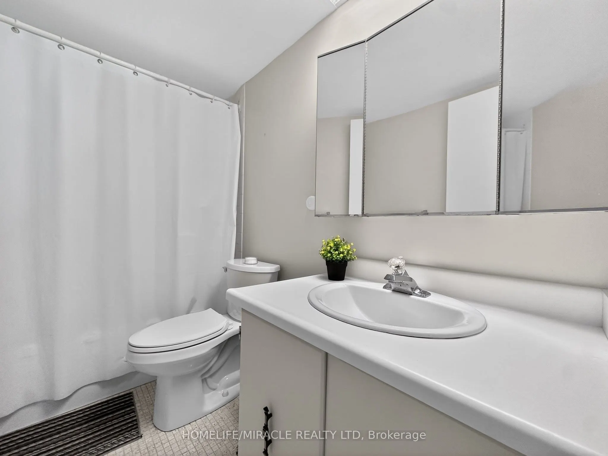 1580 Mississauga valley Boulevard #412