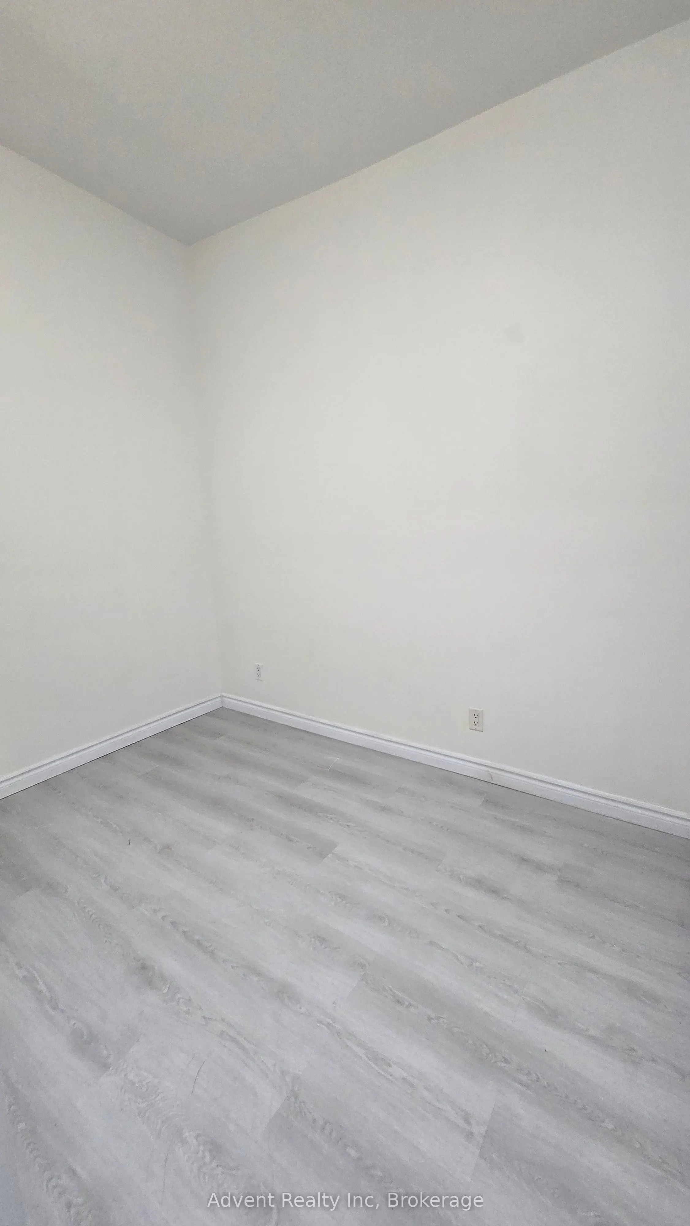 1454 Queen Street W