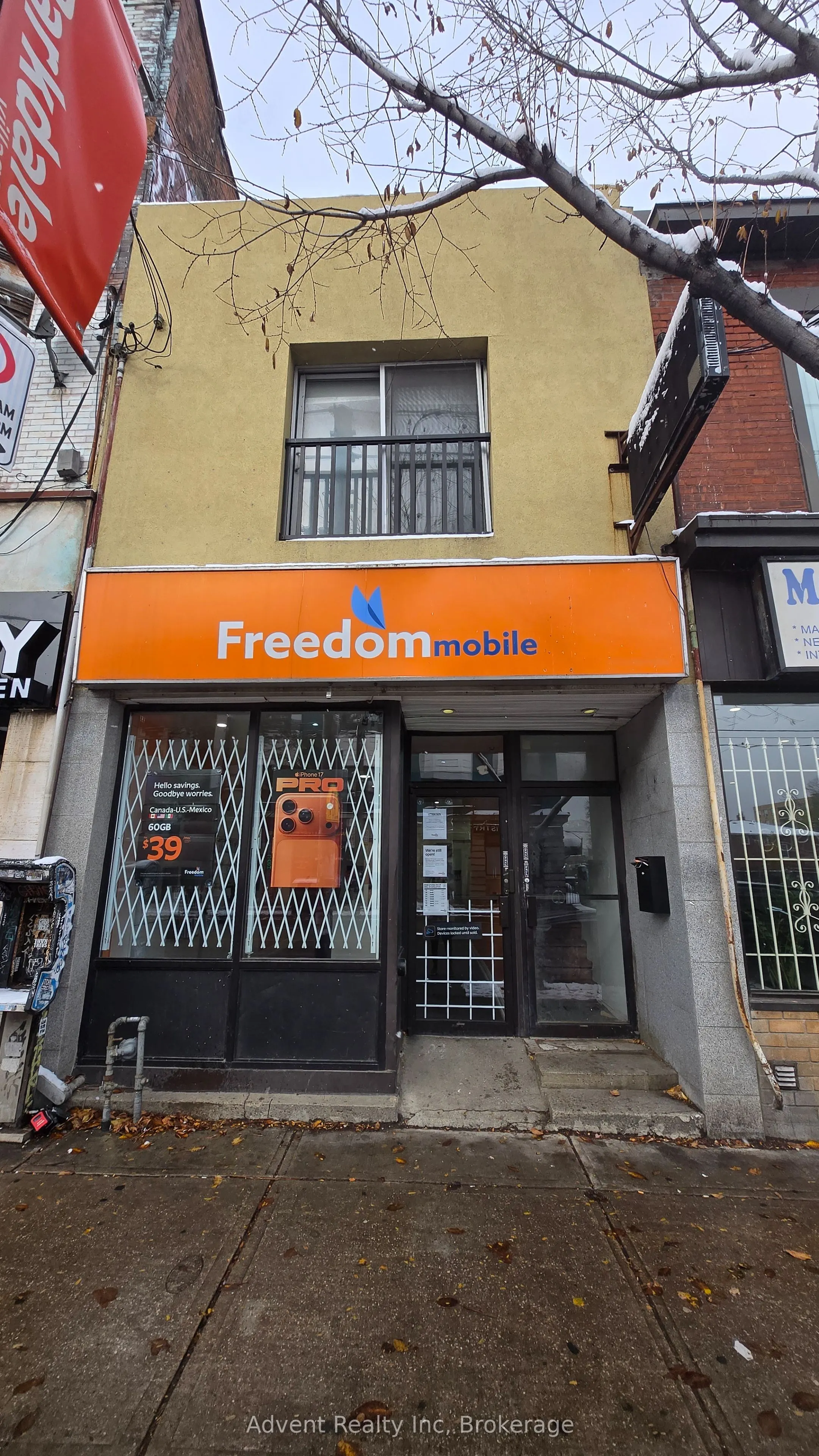 1454 Queen Street W