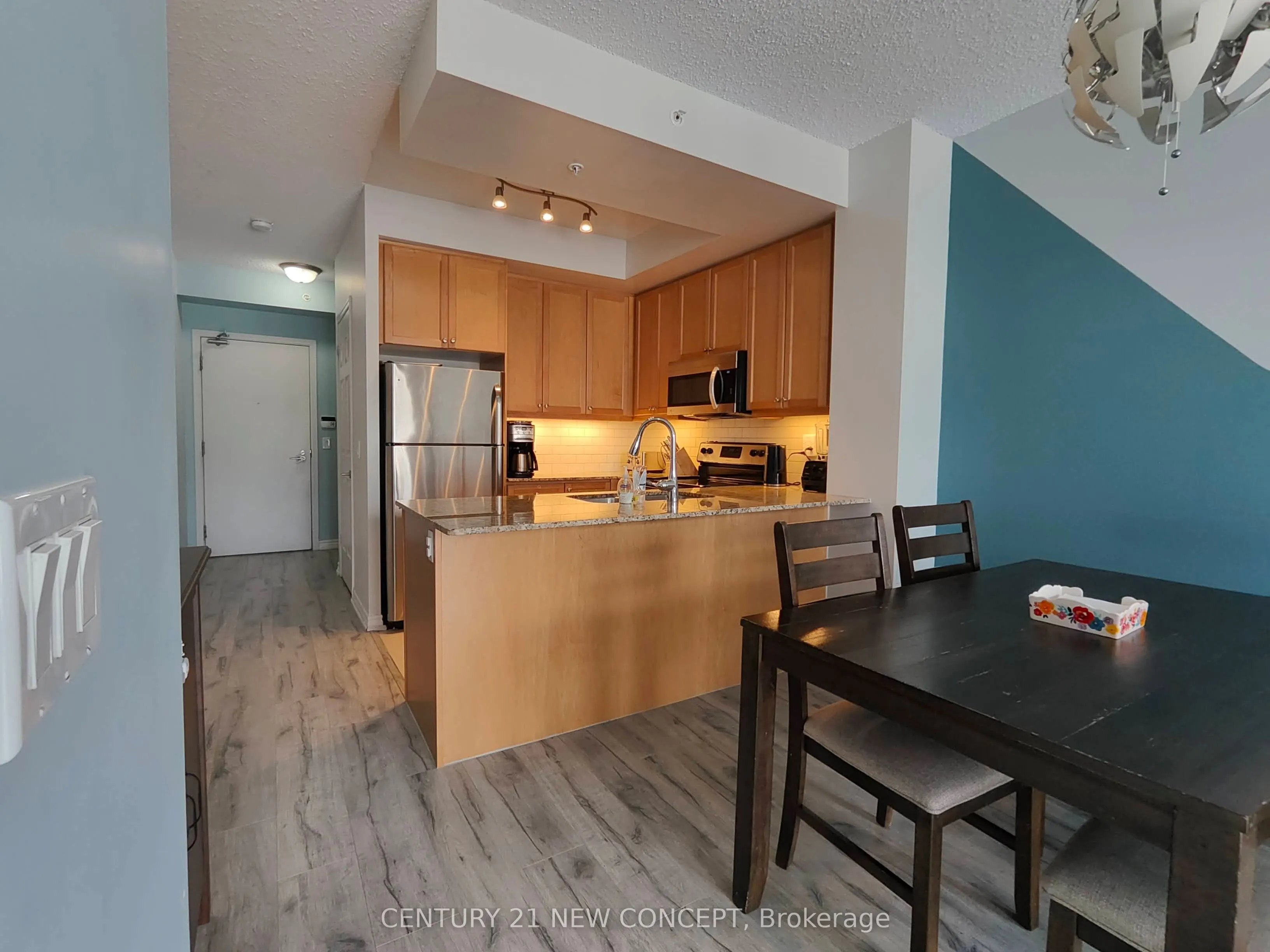 15 James Finlay Way #703