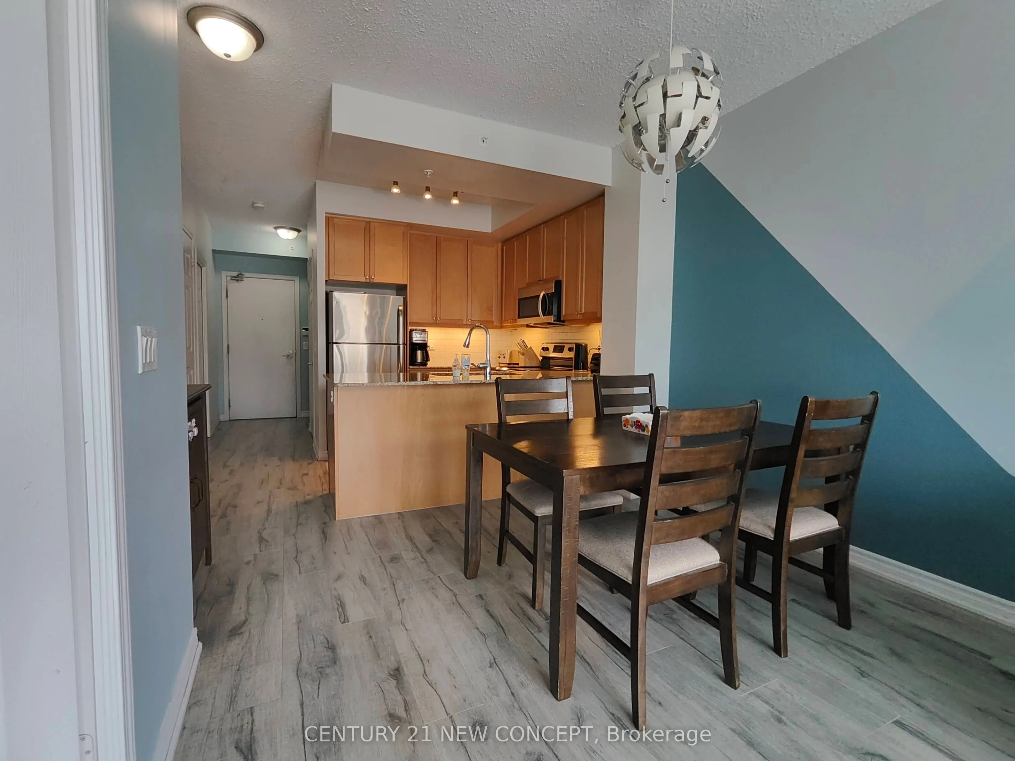 15 James Finlay Way #703