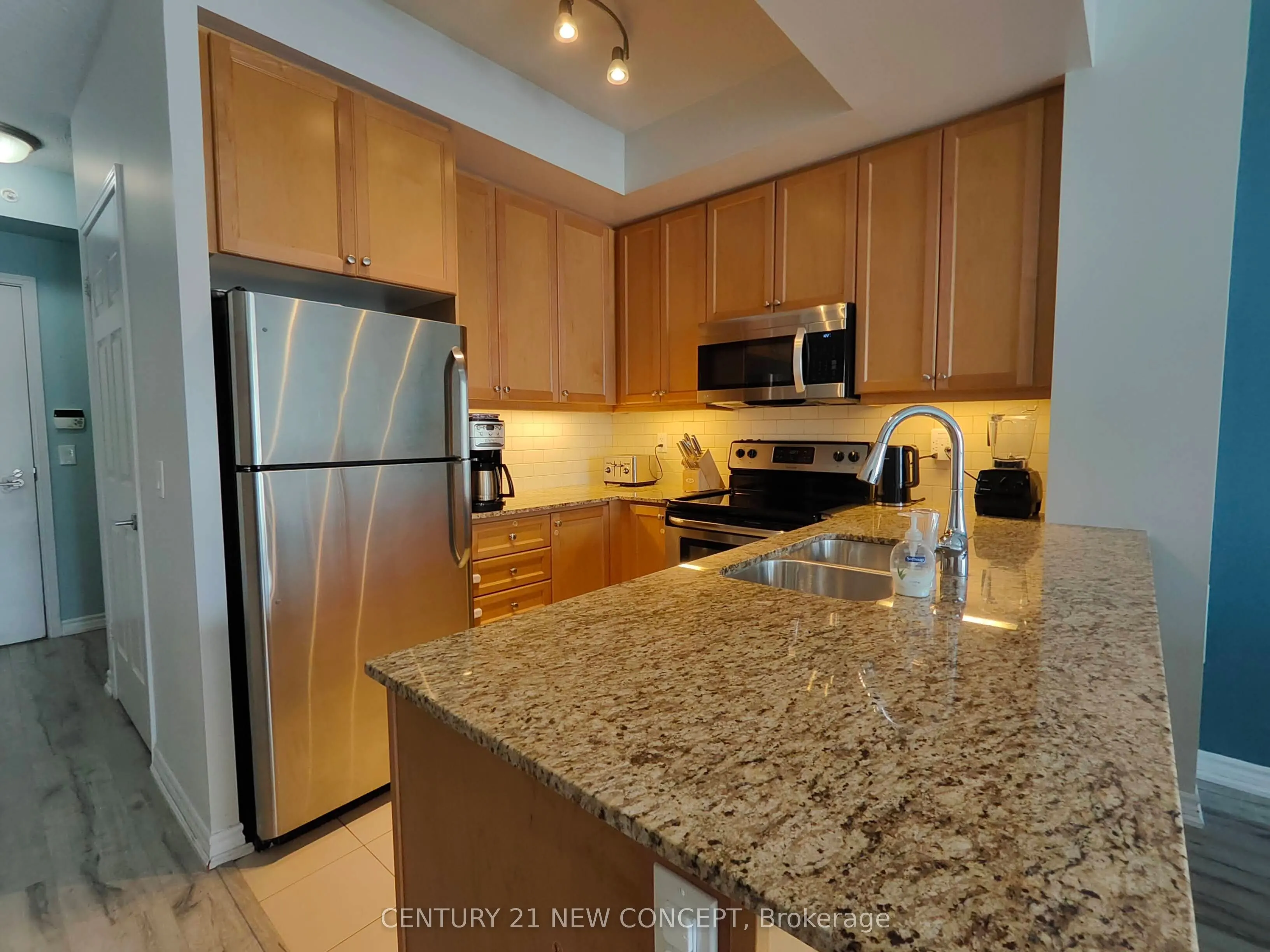 15 James Finlay Way #703