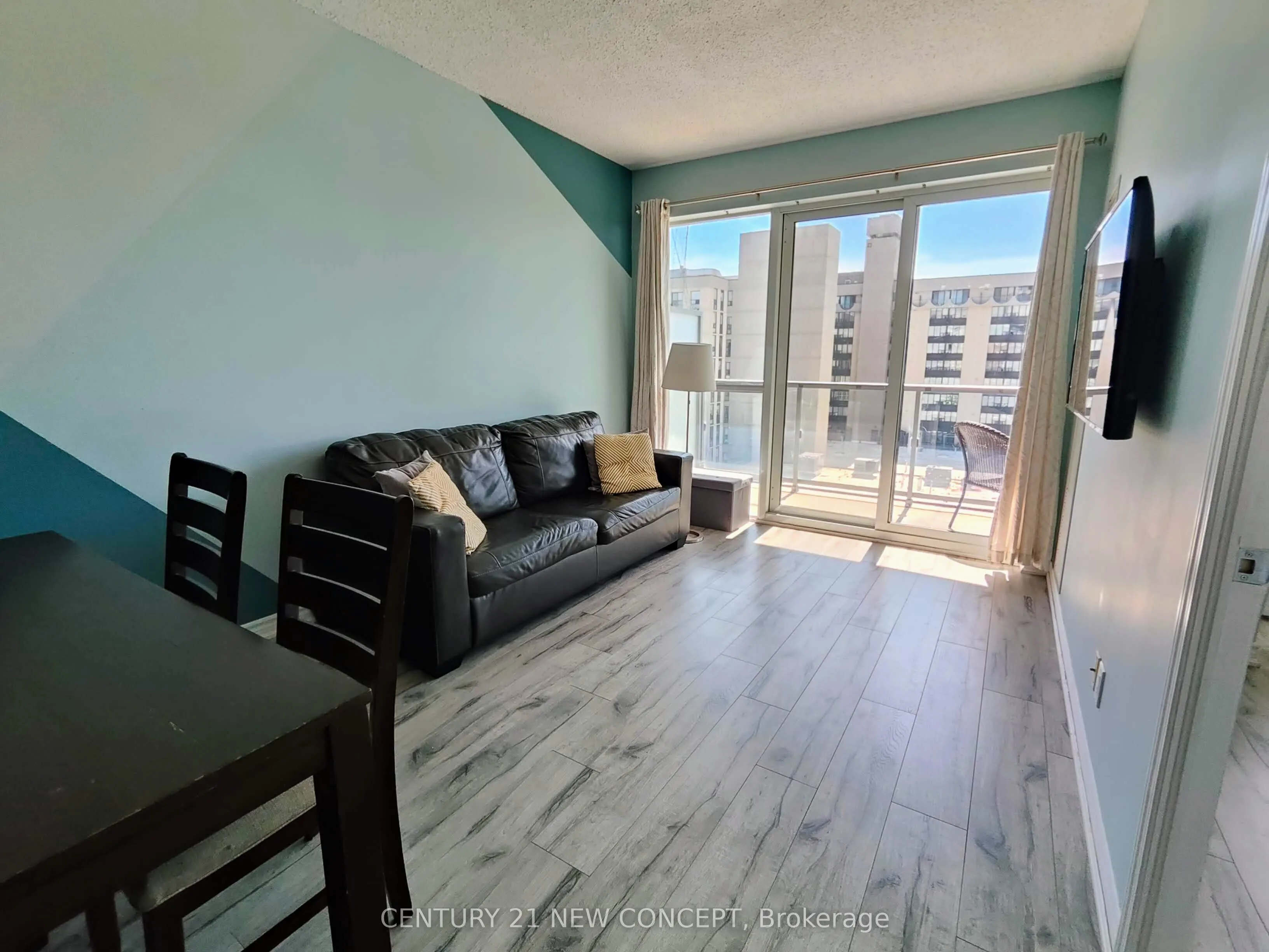 15 James Finlay Way #703